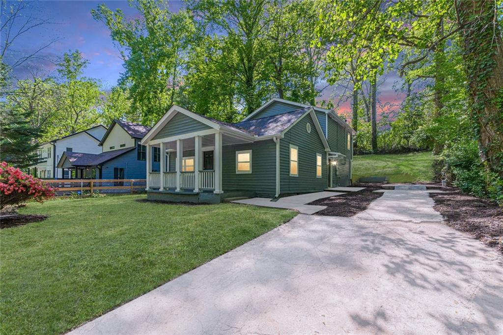 214 Adeline Avenue SW