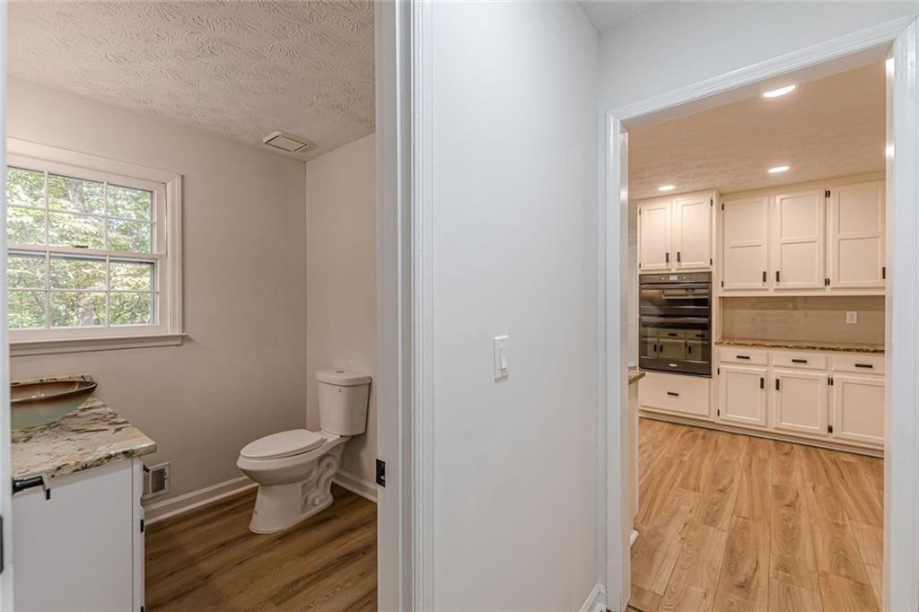 2011 Old Peachtree Road NW