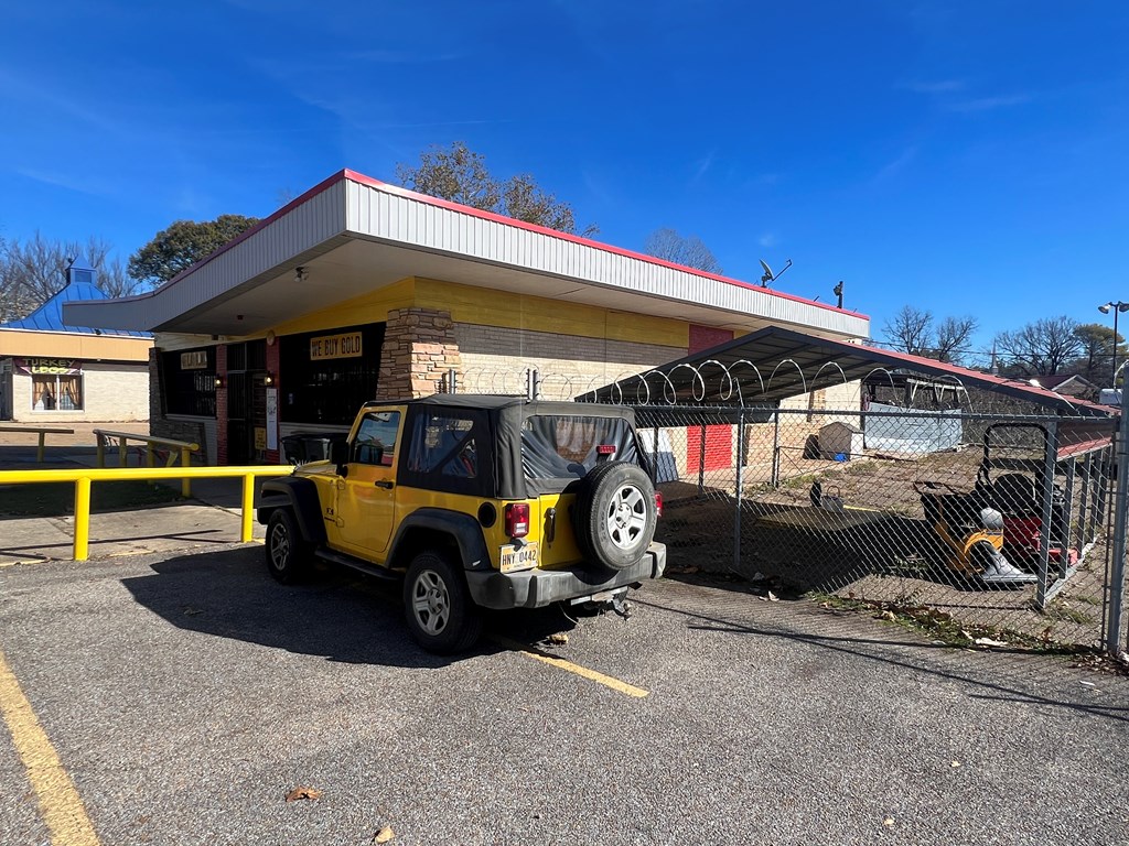 3421 Washington Street