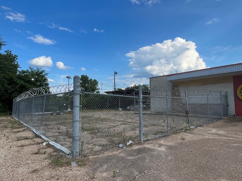 3421 Washington Street