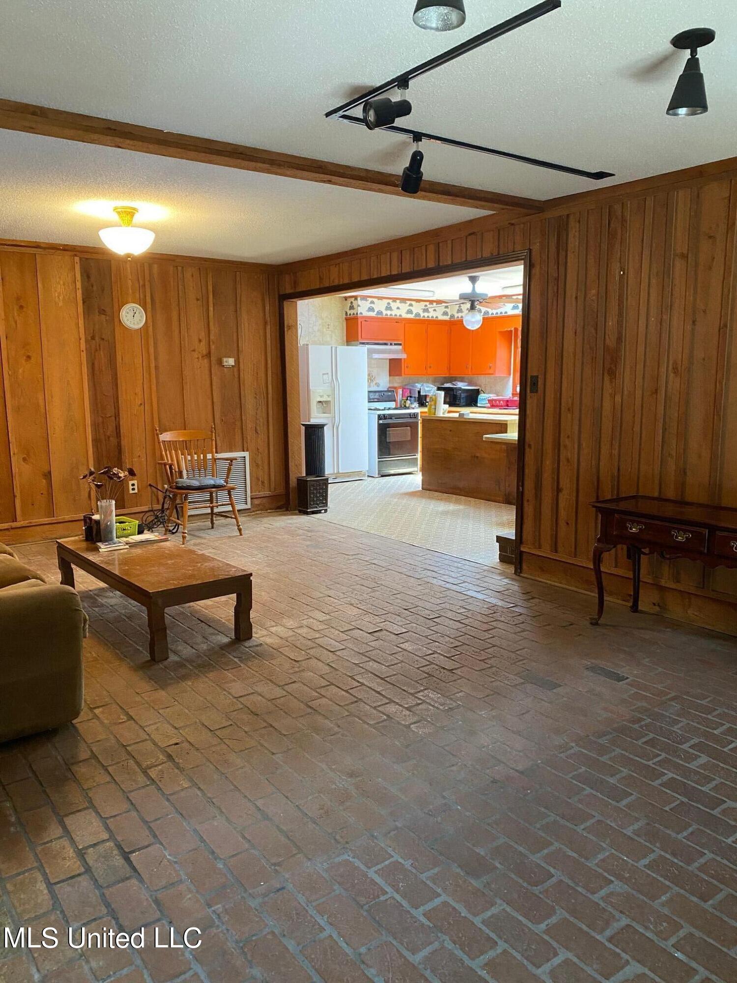 5607 County Road 145