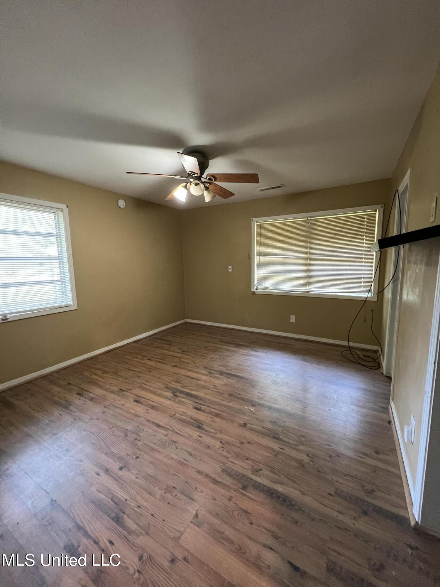 2310 Grenada Boulevard