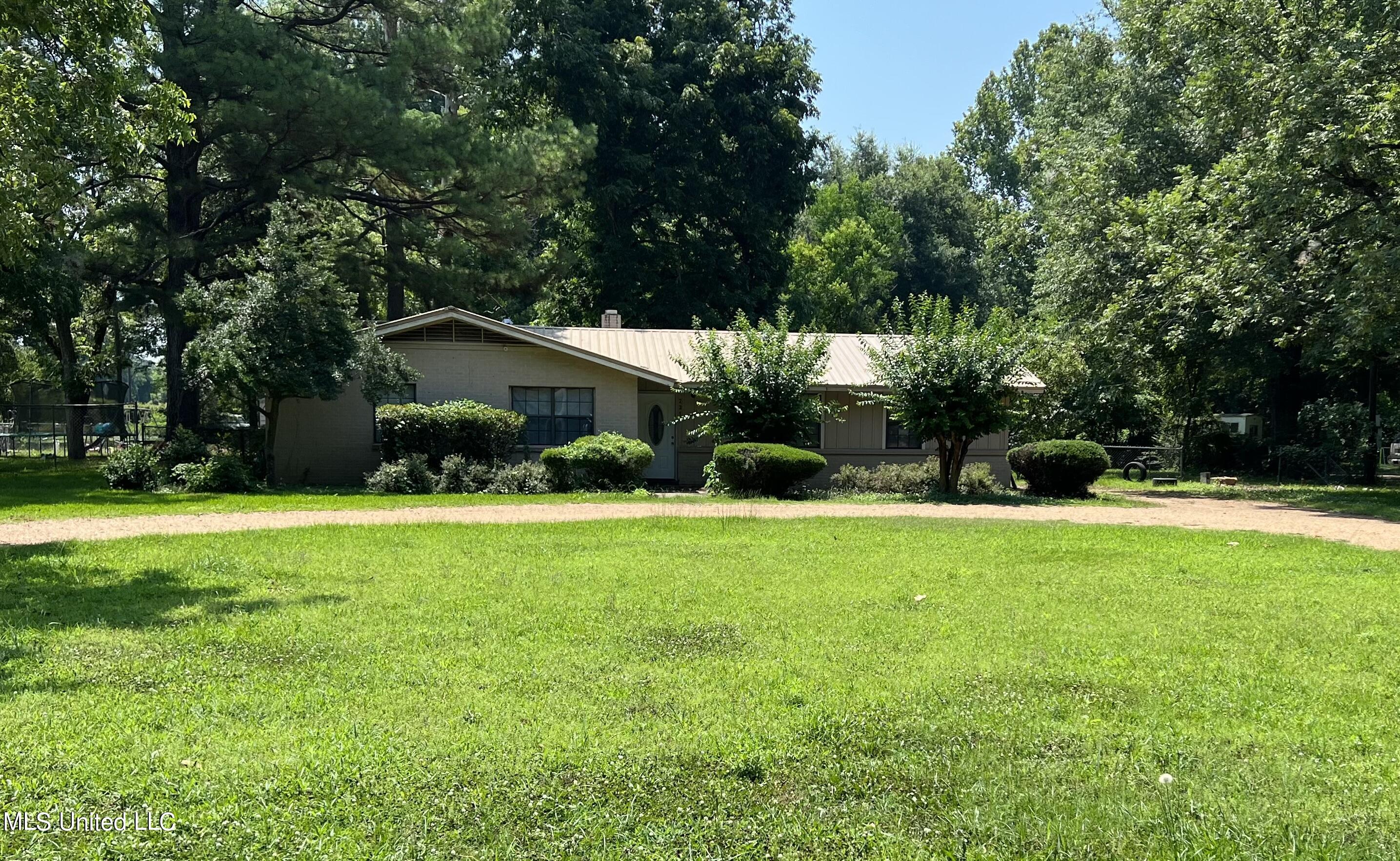 2310 Grenada Boulevard