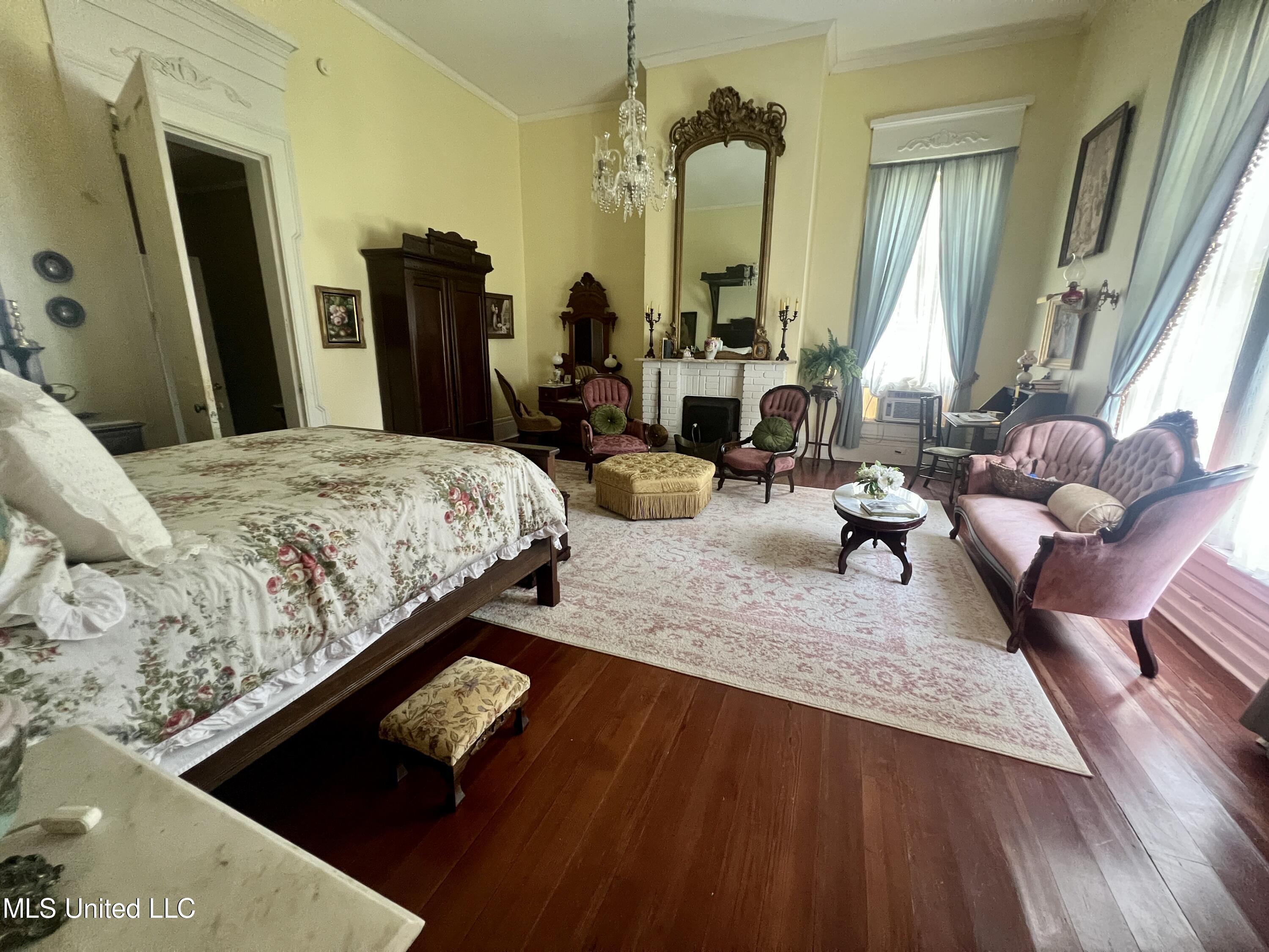 503 Lexington Street