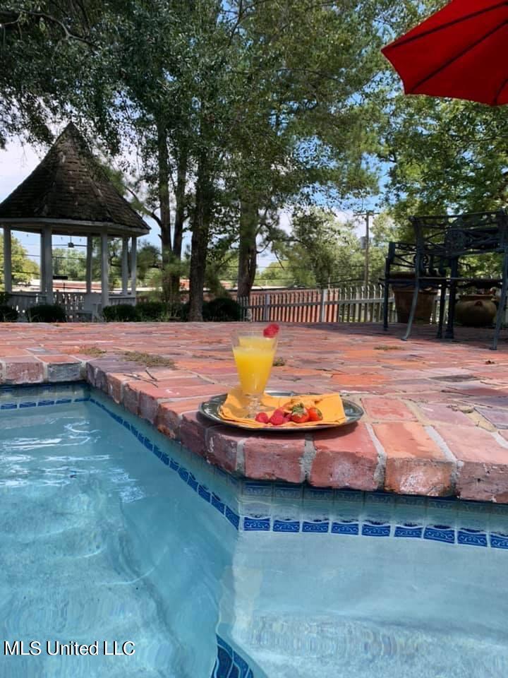 503 Lexington Street