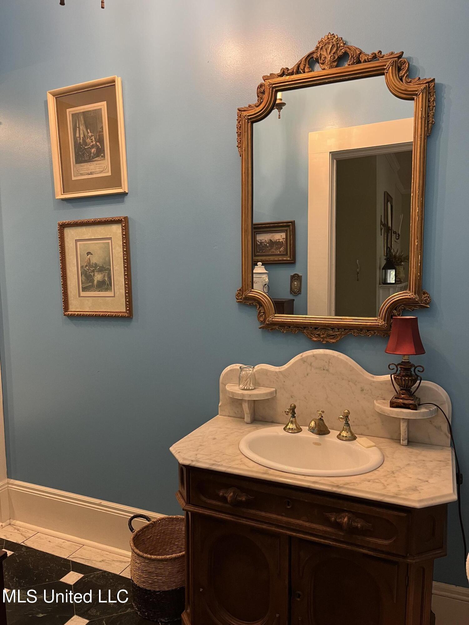 503 Lexington Street