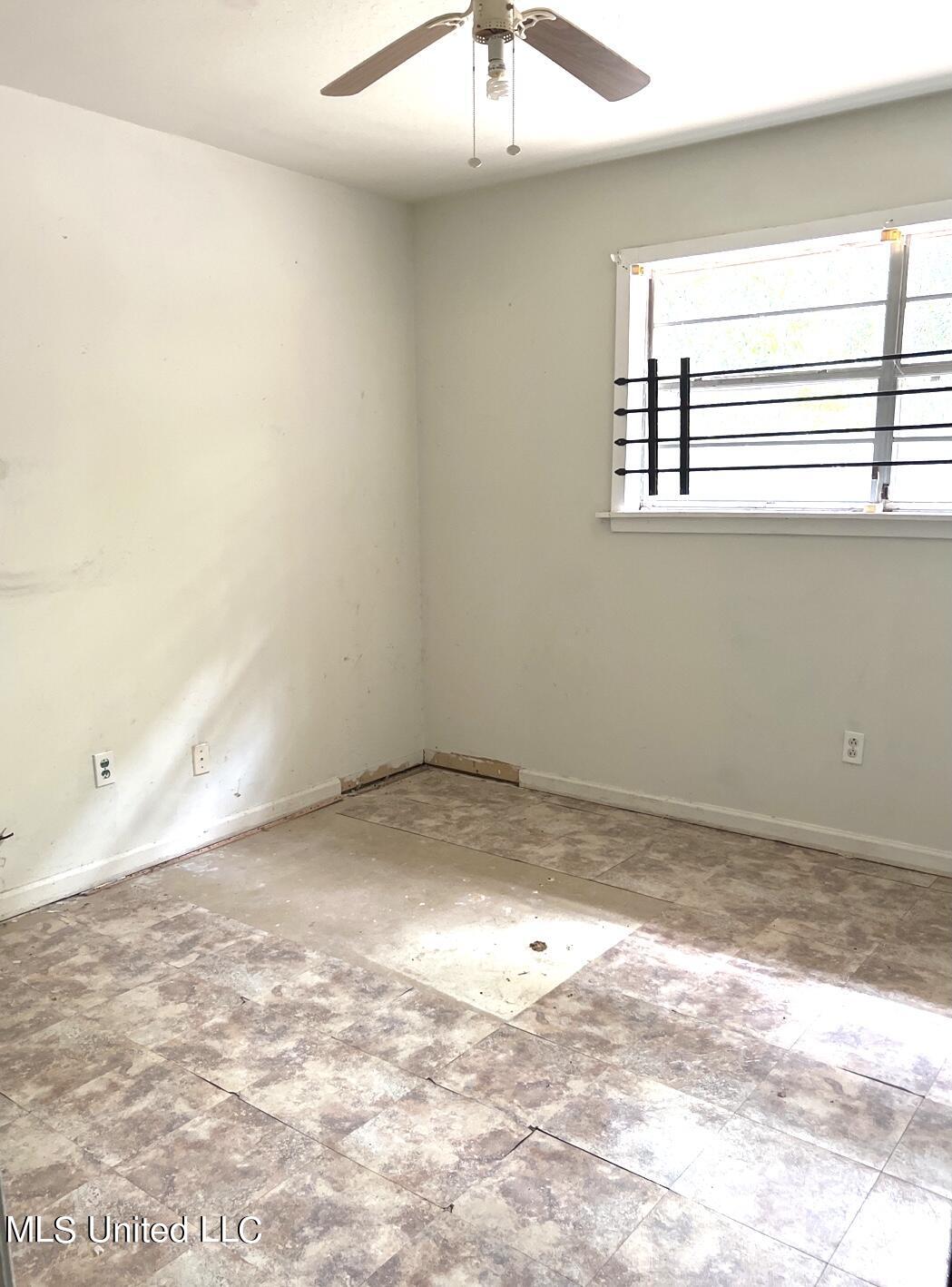 218 Meadowbrook Road