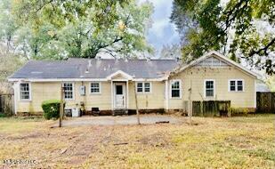 201 E Jeff Davis Avenue