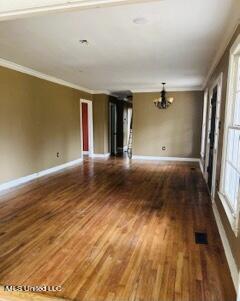 201 E Jeff Davis Avenue