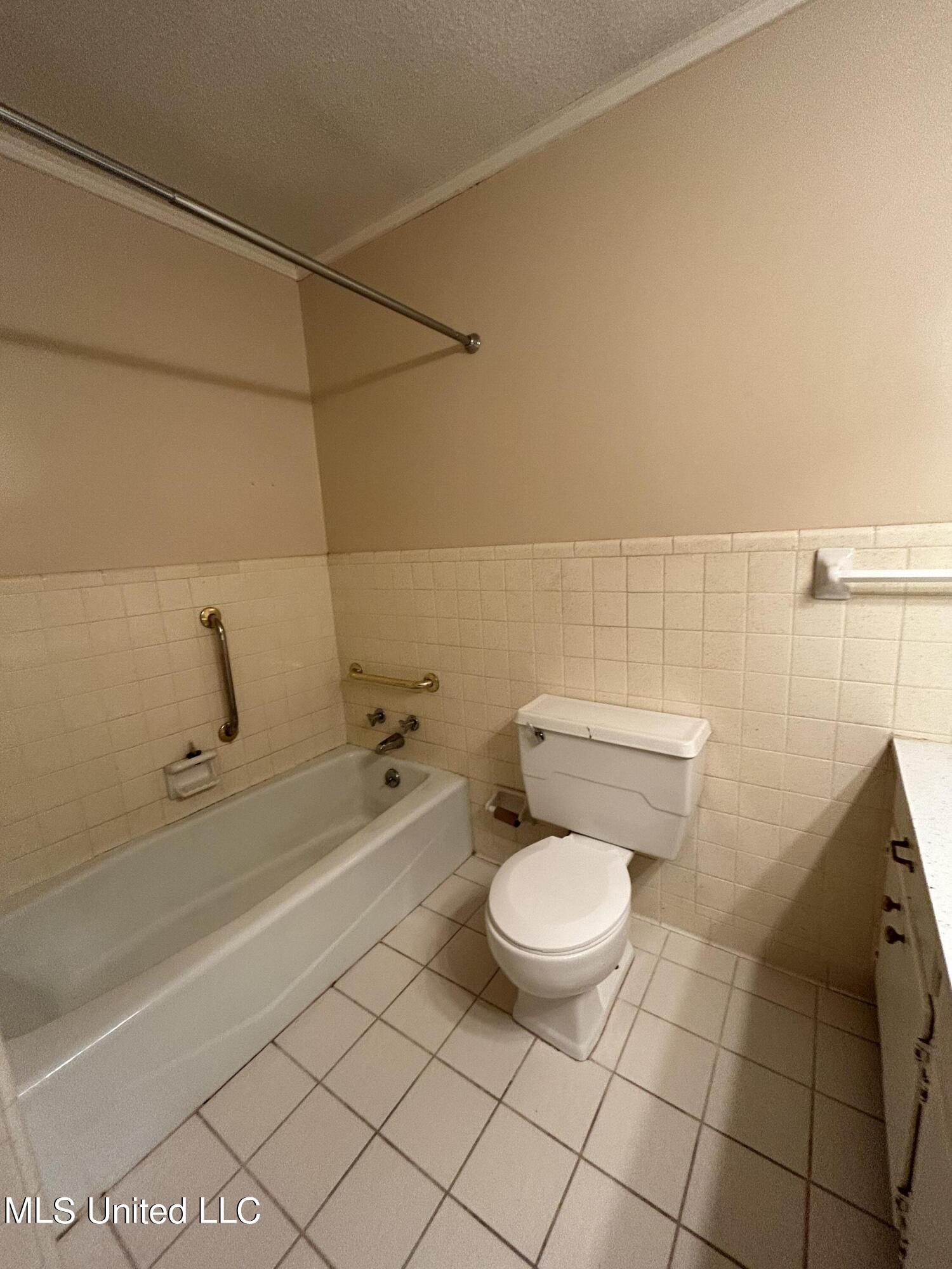 723 Alta Vista Drive