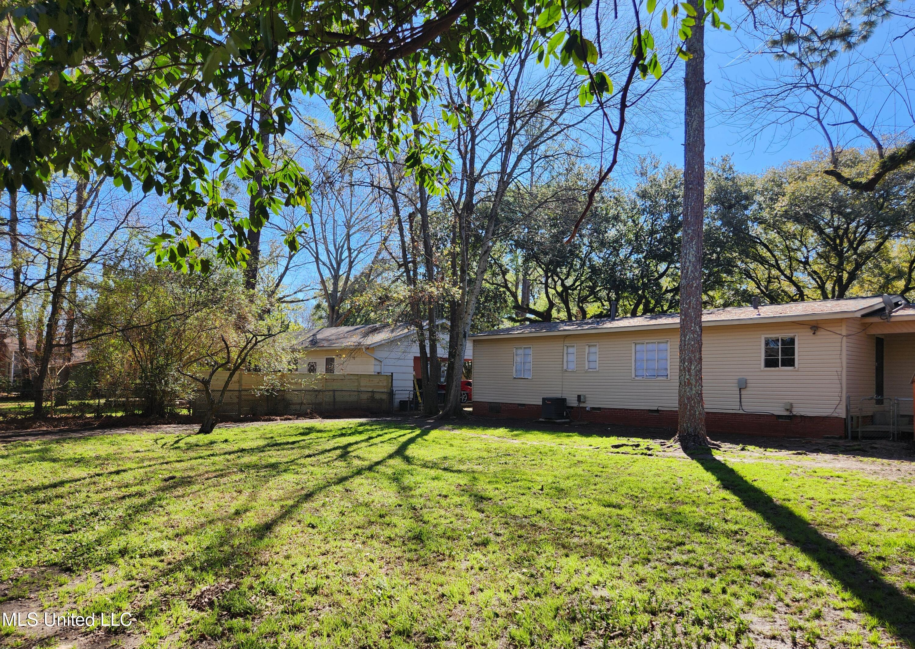 1424 Wilhurst Street