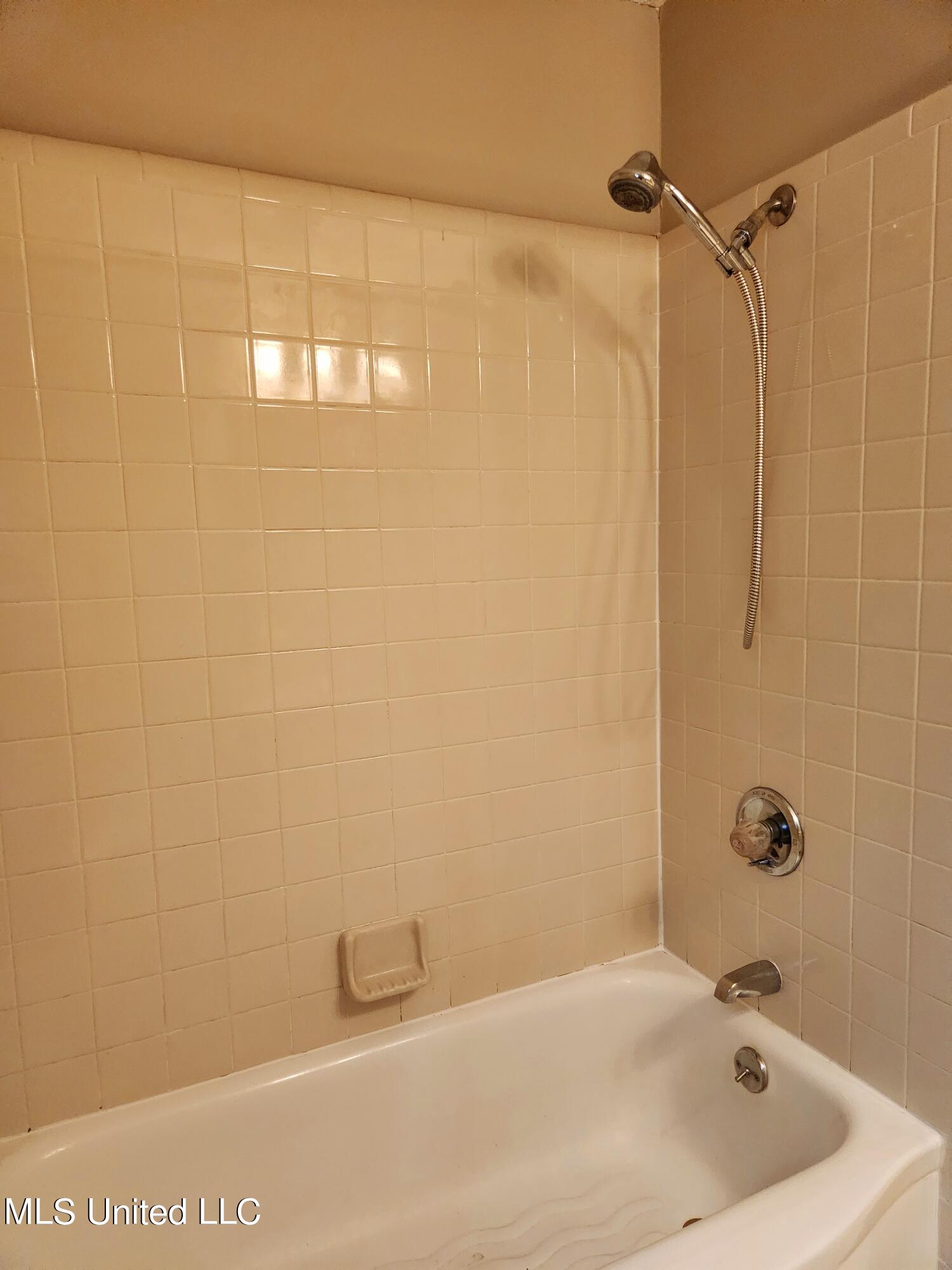 1424 Wilhurst Street