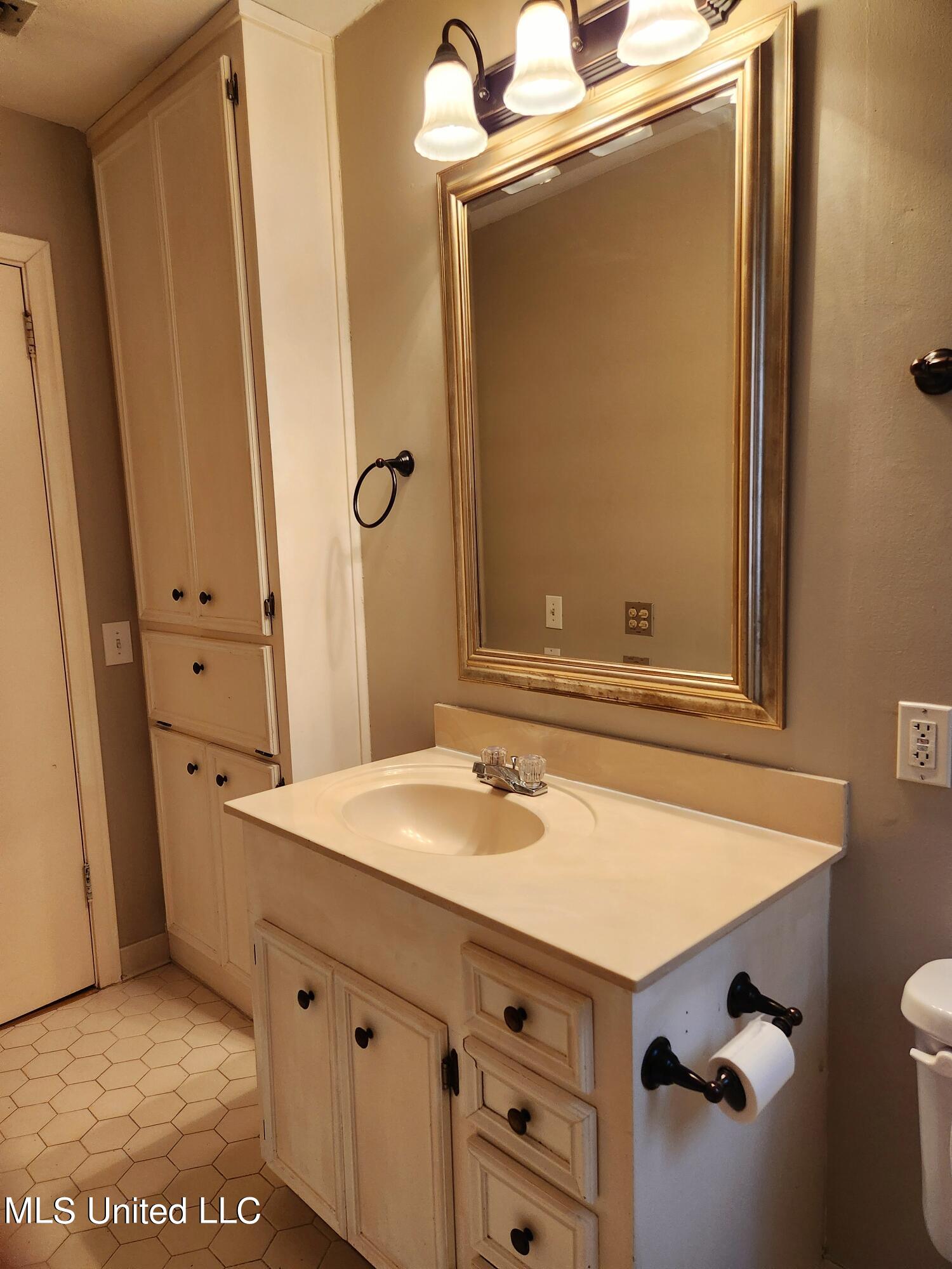 1424 Wilhurst Street