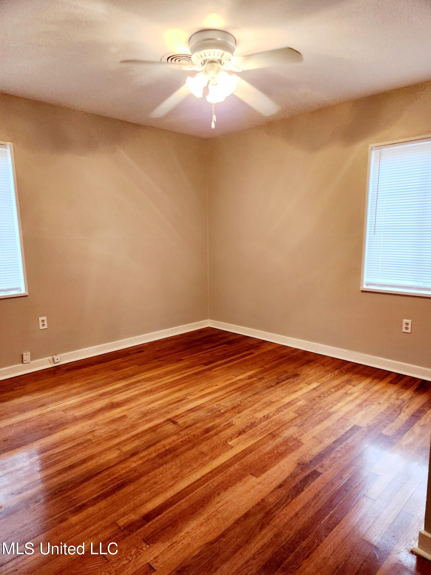 1424 Wilhurst Street