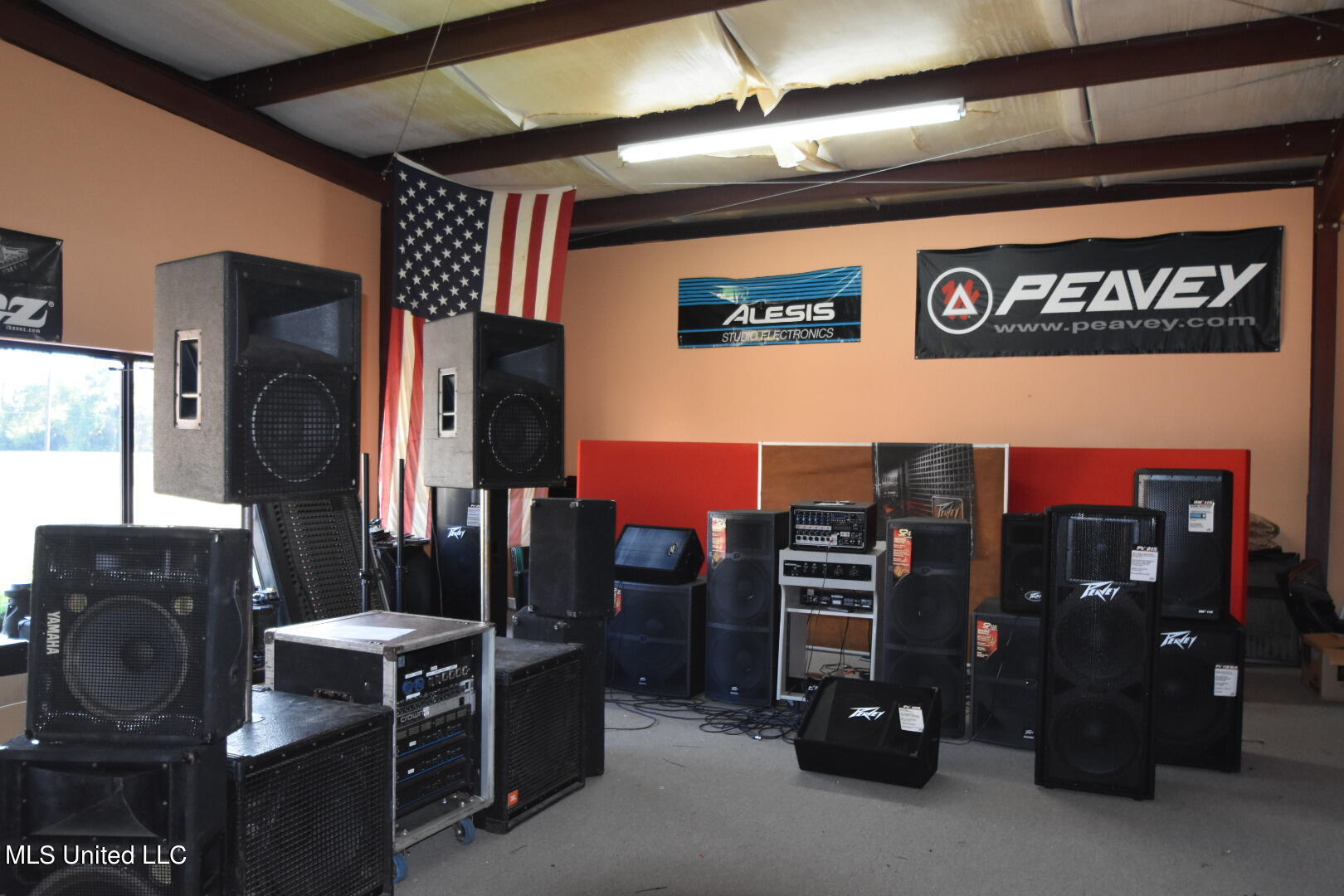 112 W Claiborne Avenue