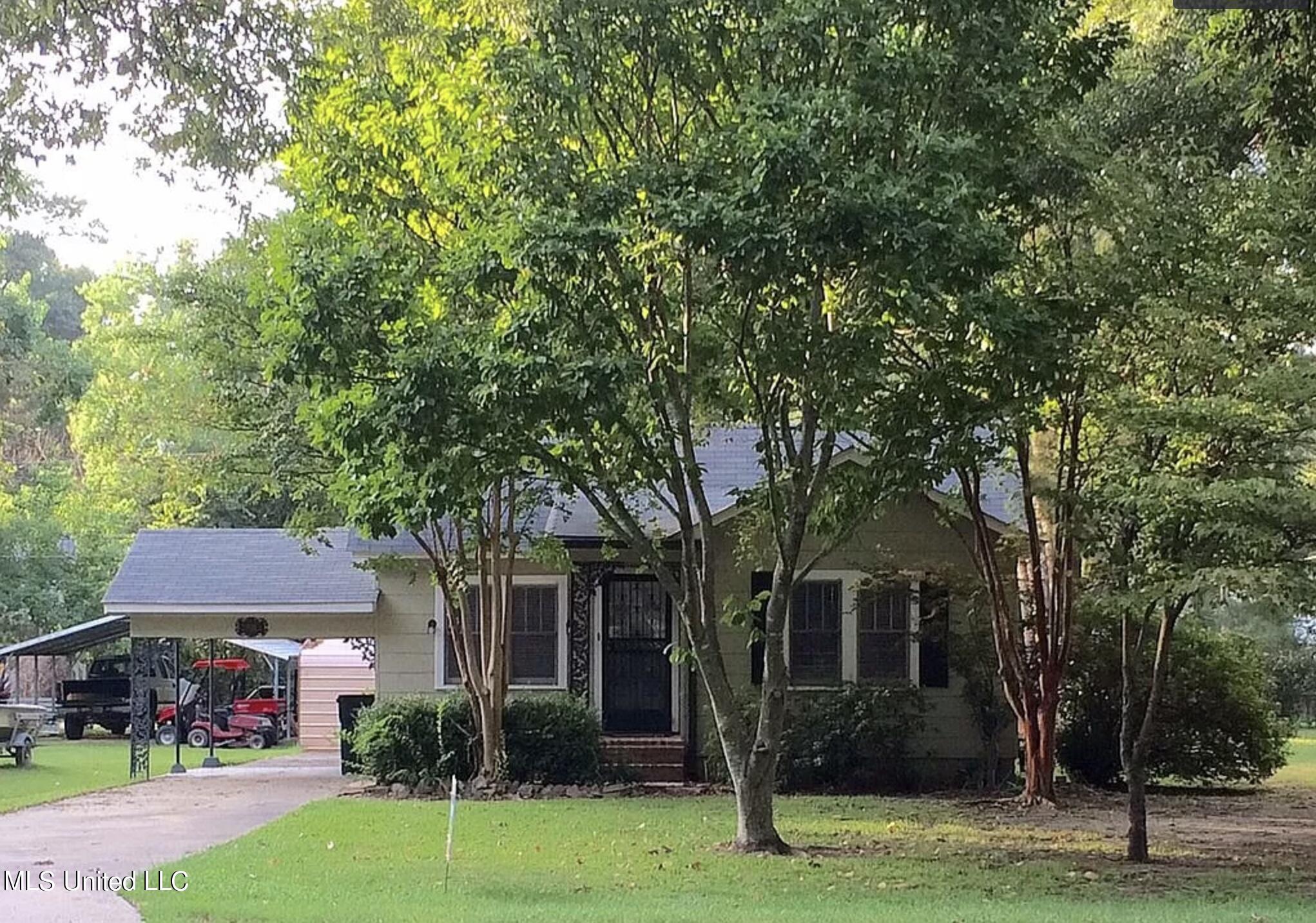 604 W West President Avenue