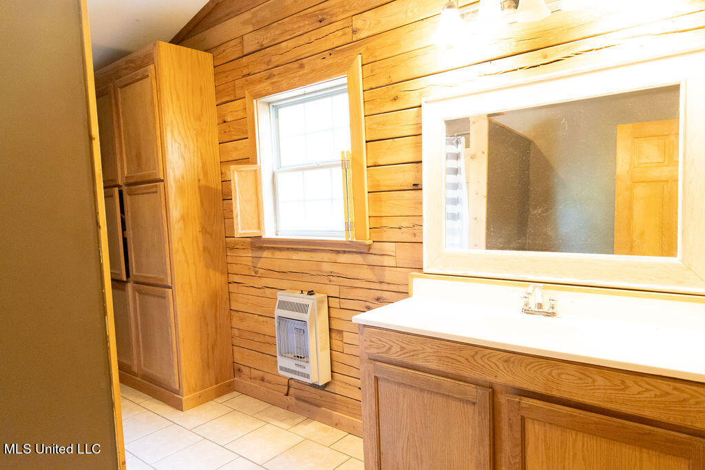 1764 County Road 302 Road