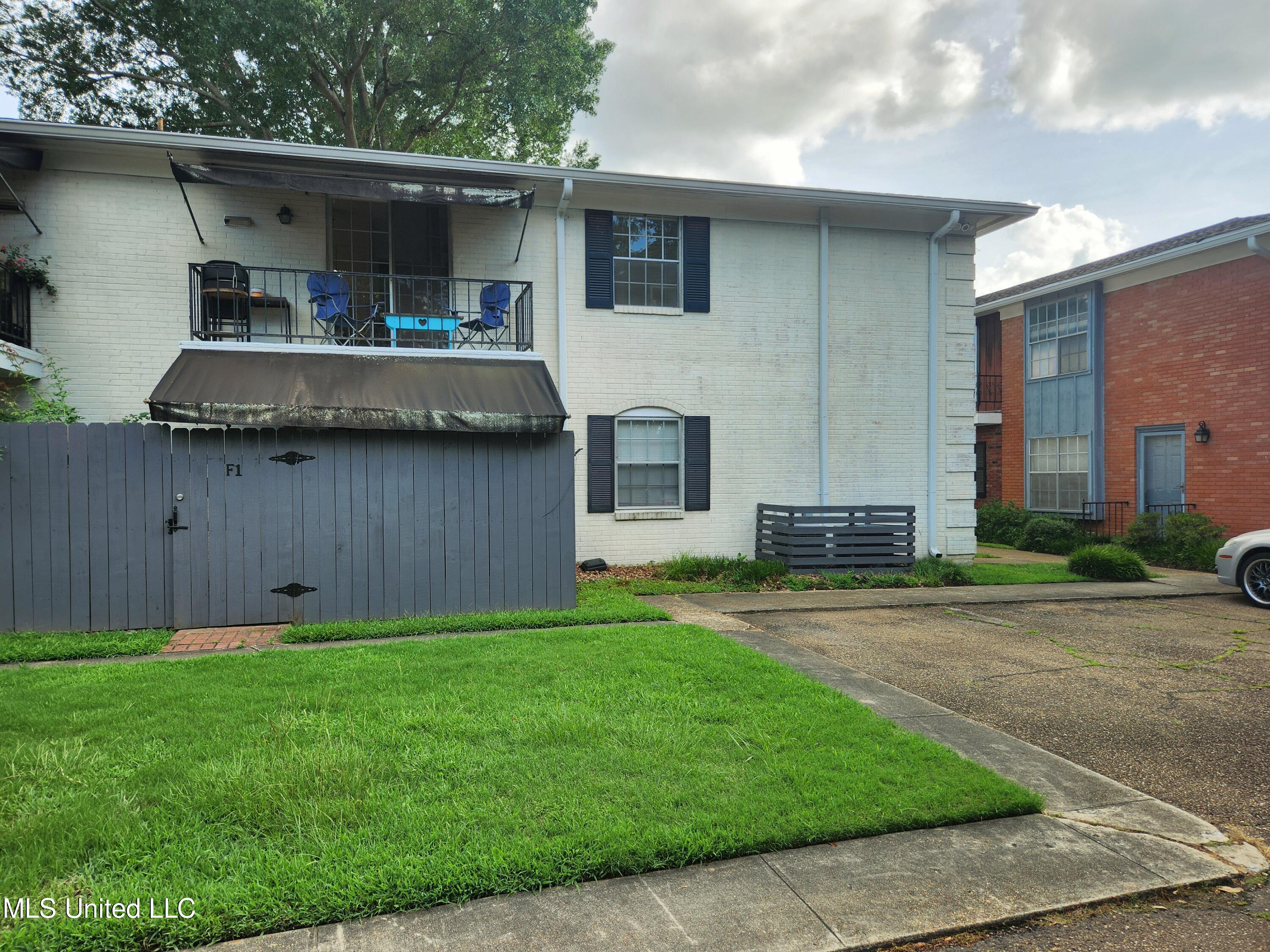 5025 Wayneland Drive, F1