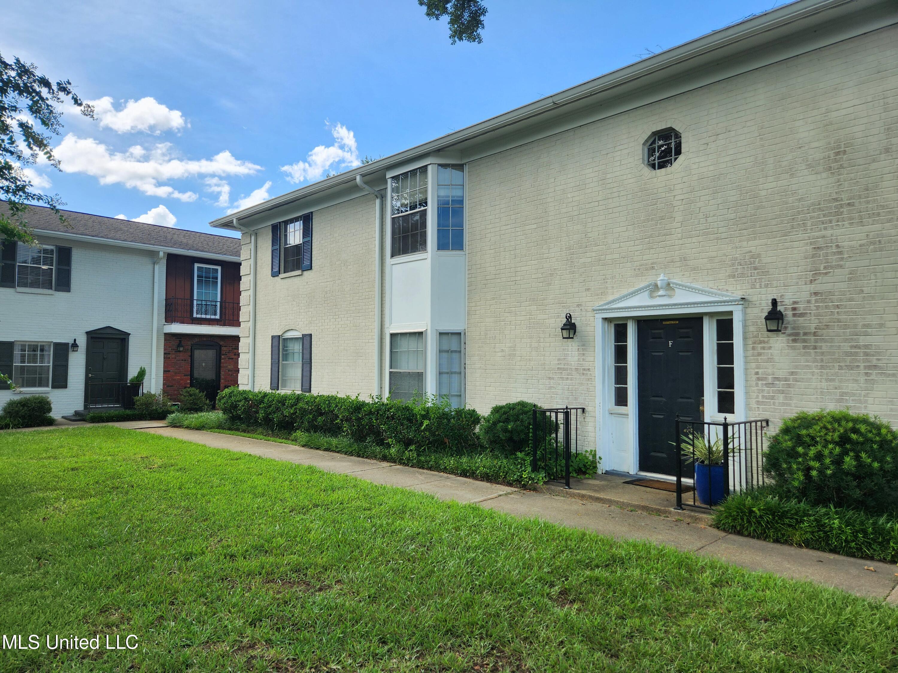 5025 Wayneland Drive, F1