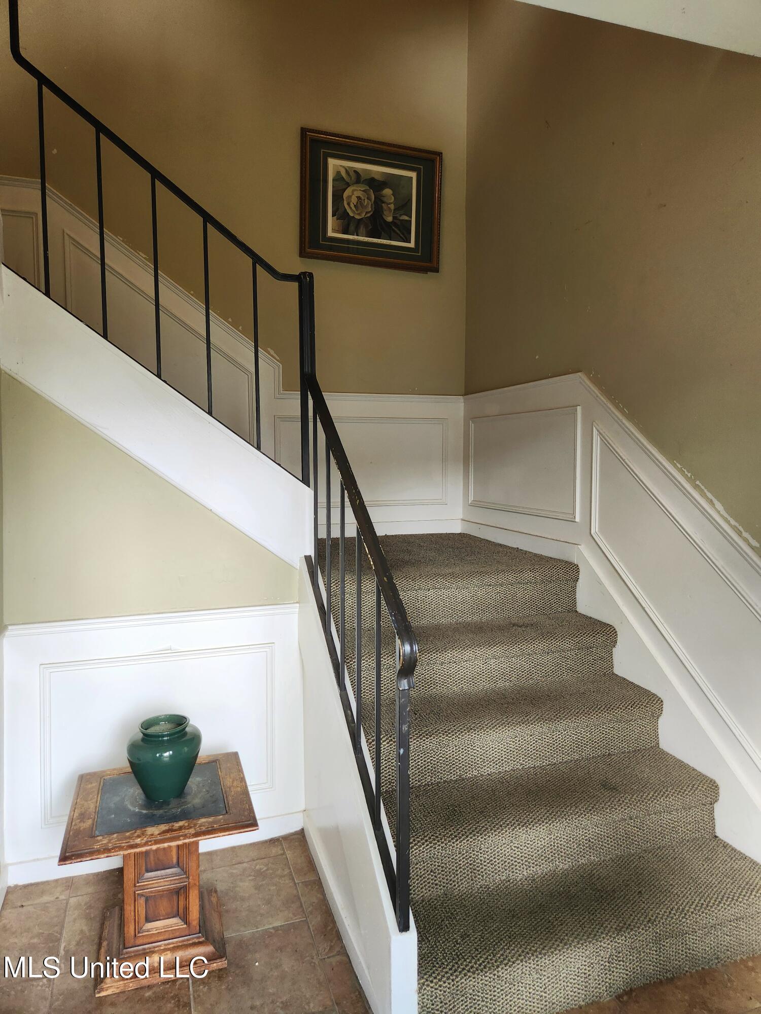 5025 Wayneland Drive, F1