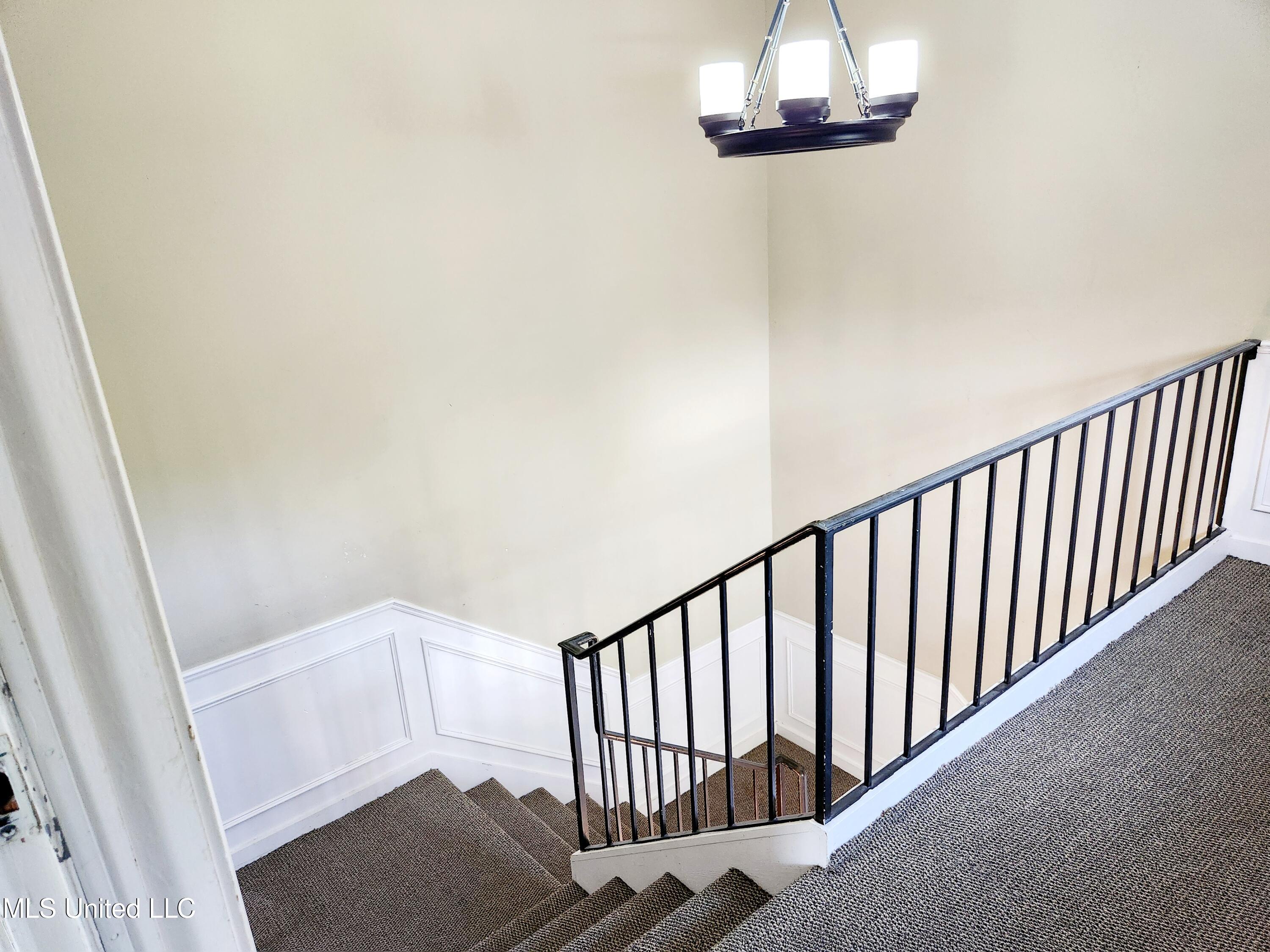 5025 Wayneland Drive, B3