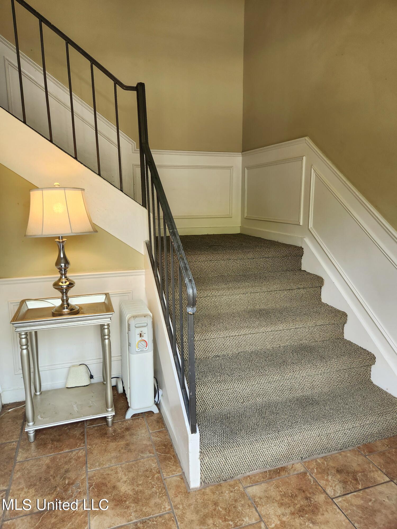 5025 Wayneland Drive, B3