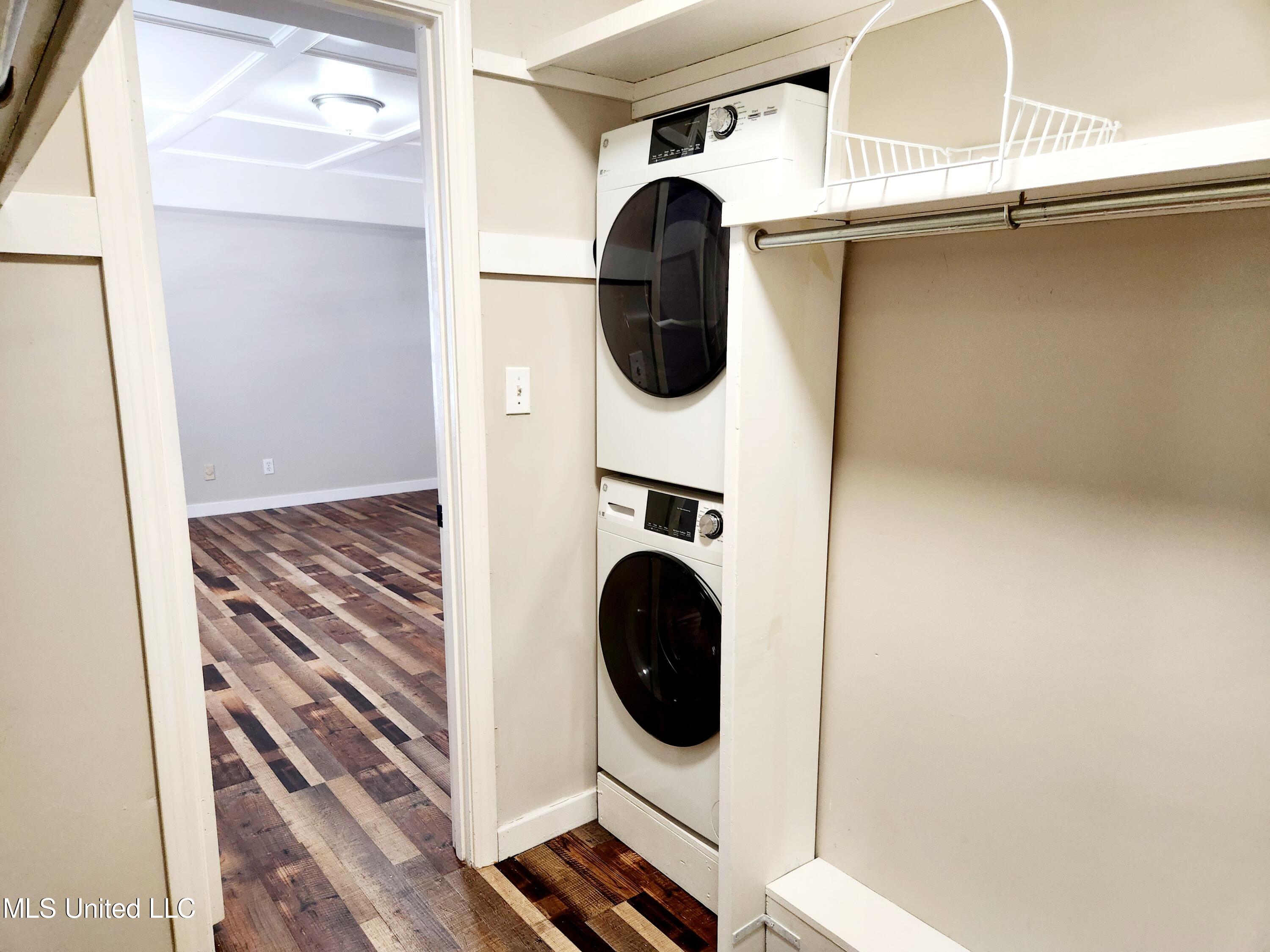 5025 Wayneland Drive, B3