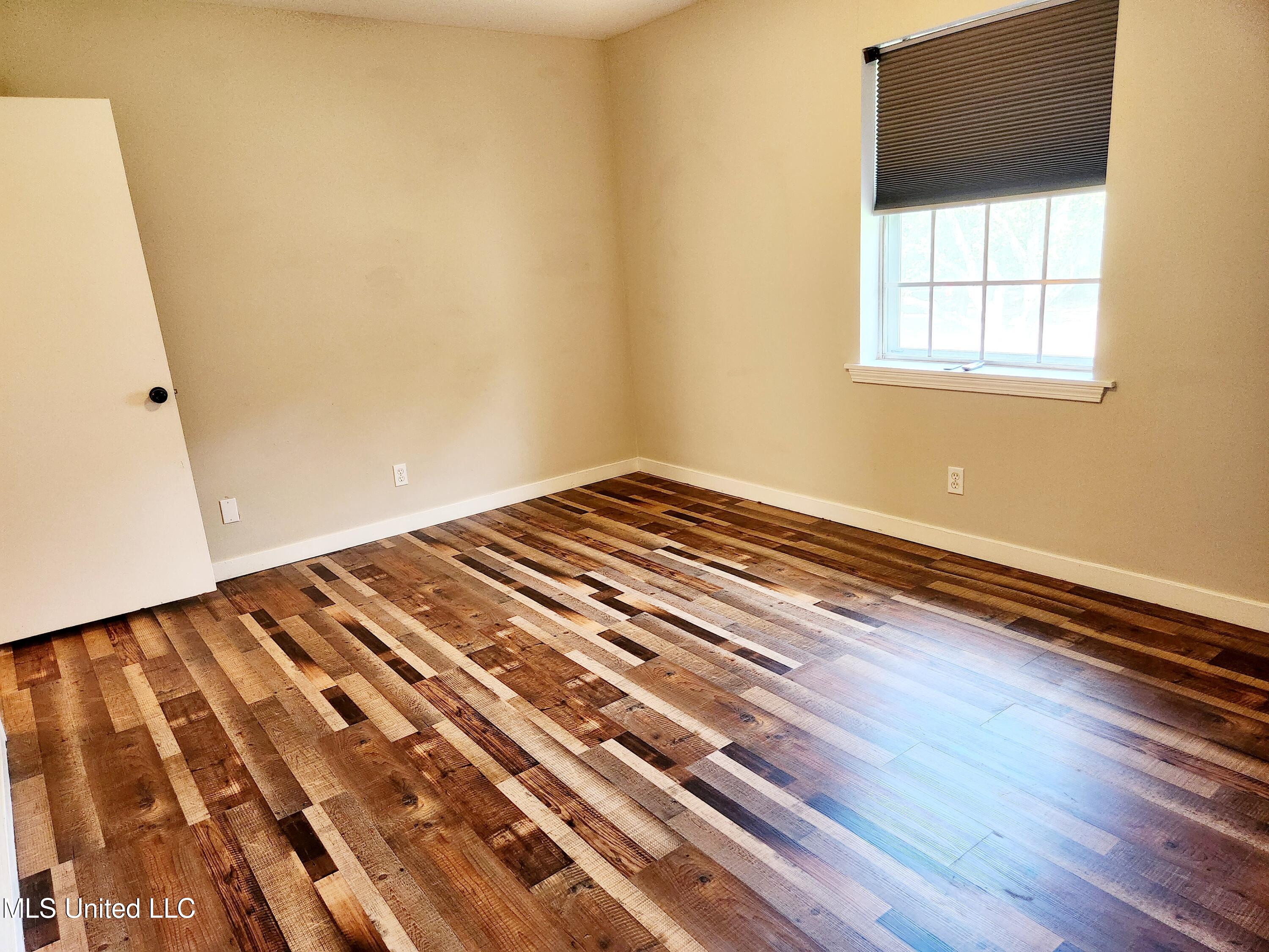 5025 Wayneland Drive, B3