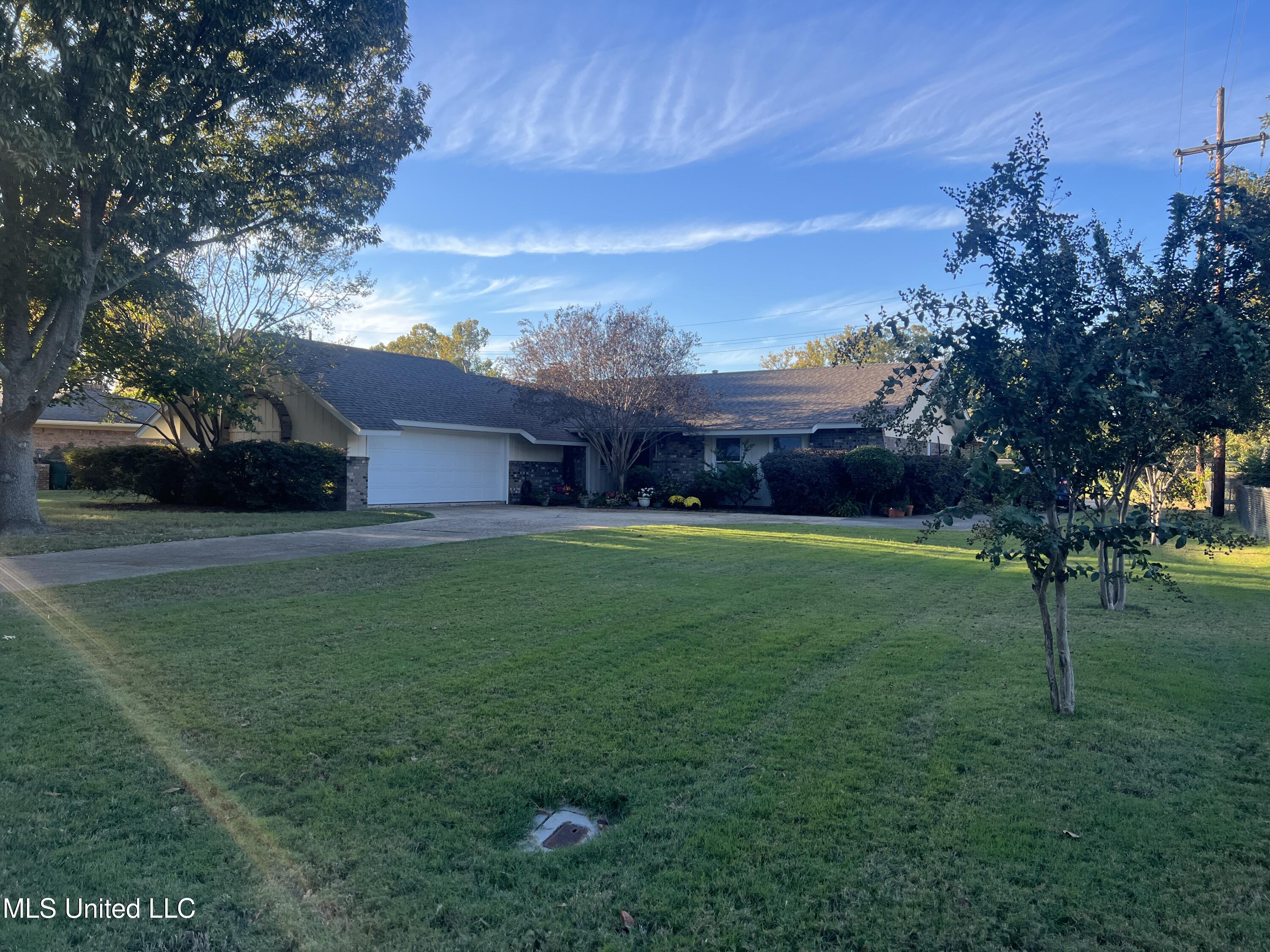 702 Alta Vista Drive