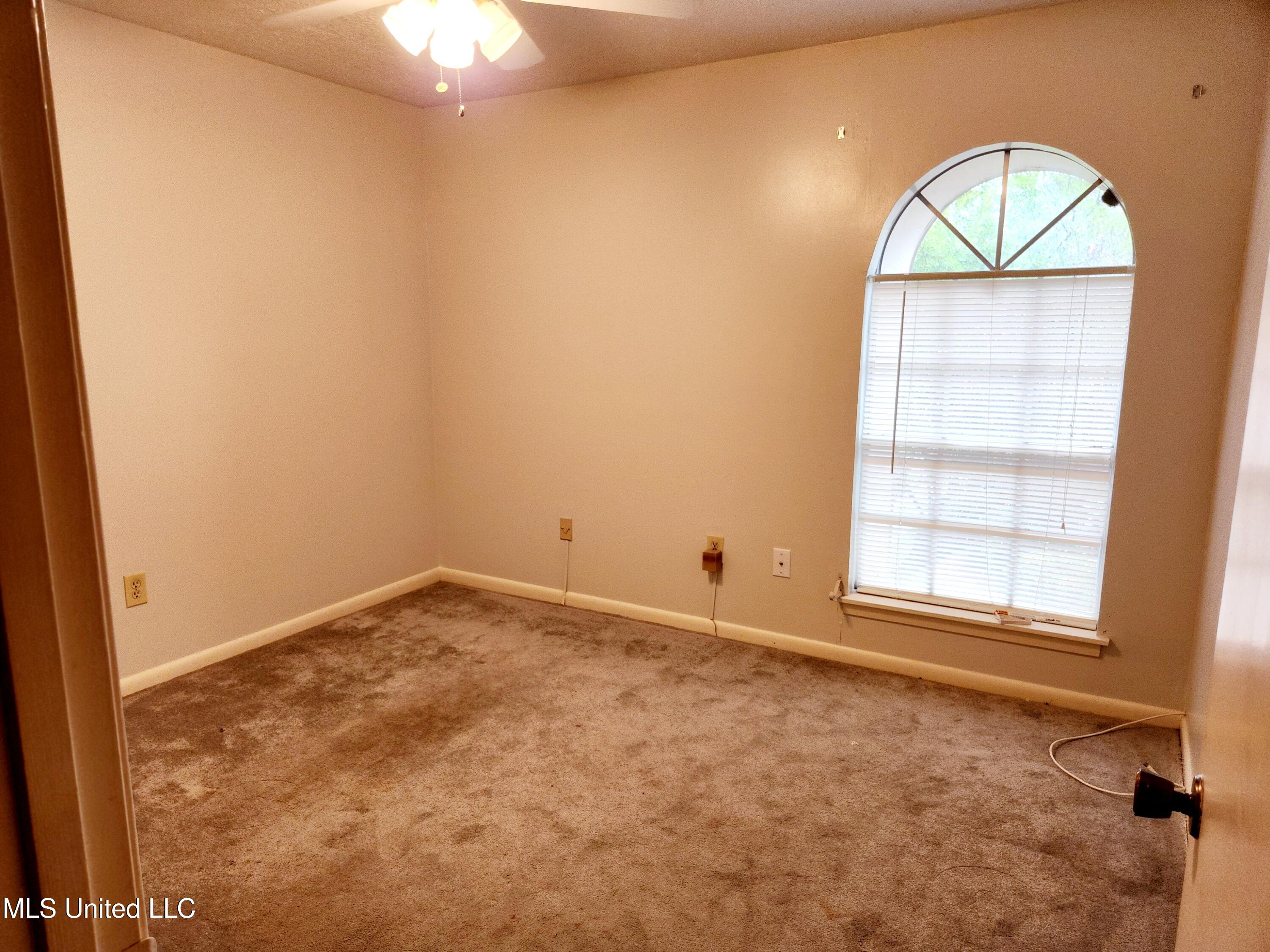 5155 Wayneland Drive, M1