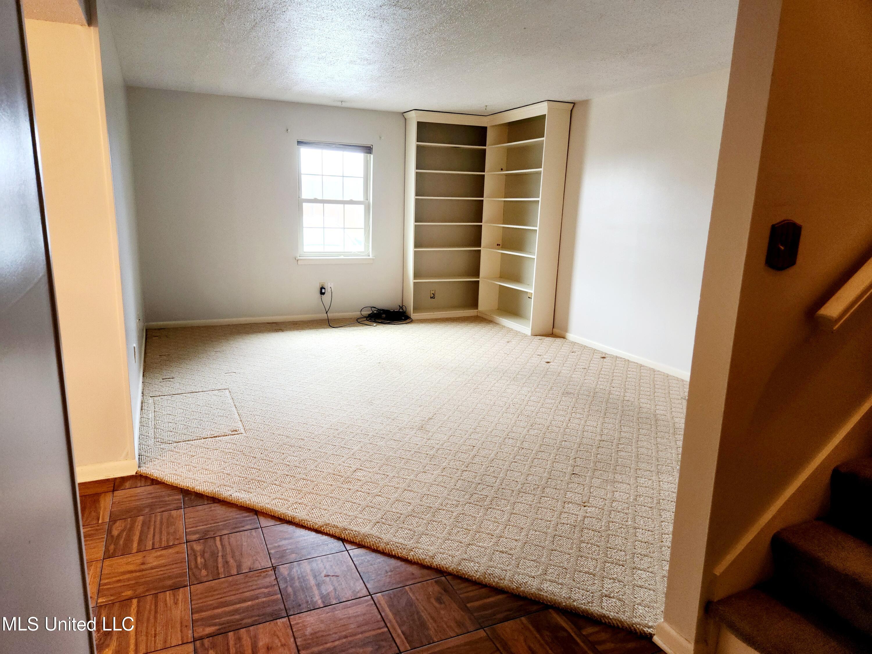 5155 Wayneland Drive, M1