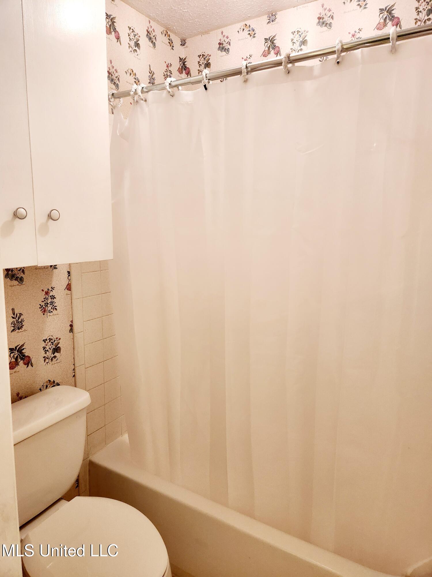 5155 Wayneland Drive, M1