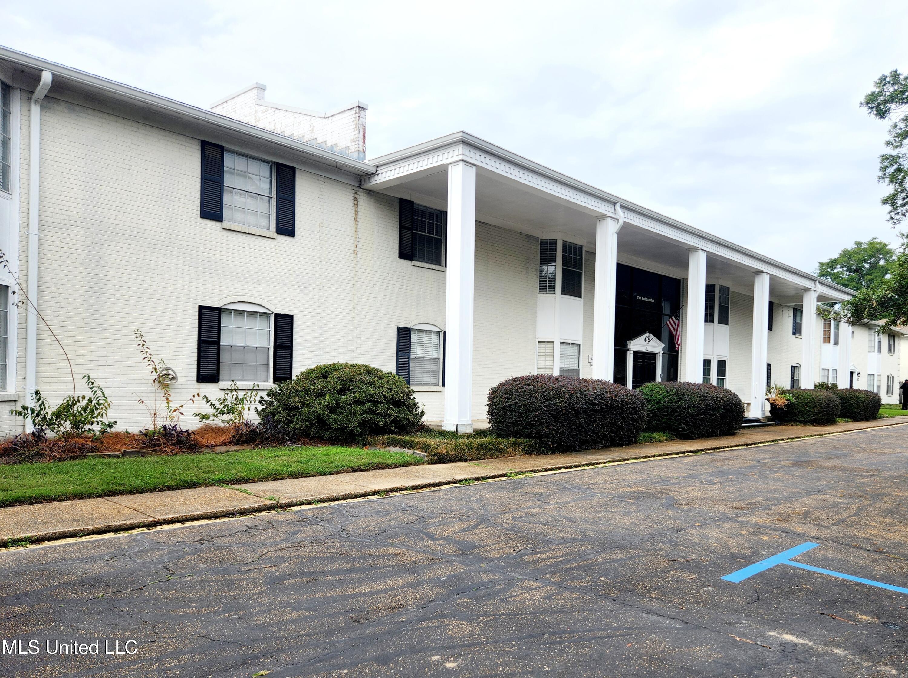 5025 Wayneland Drive, B7