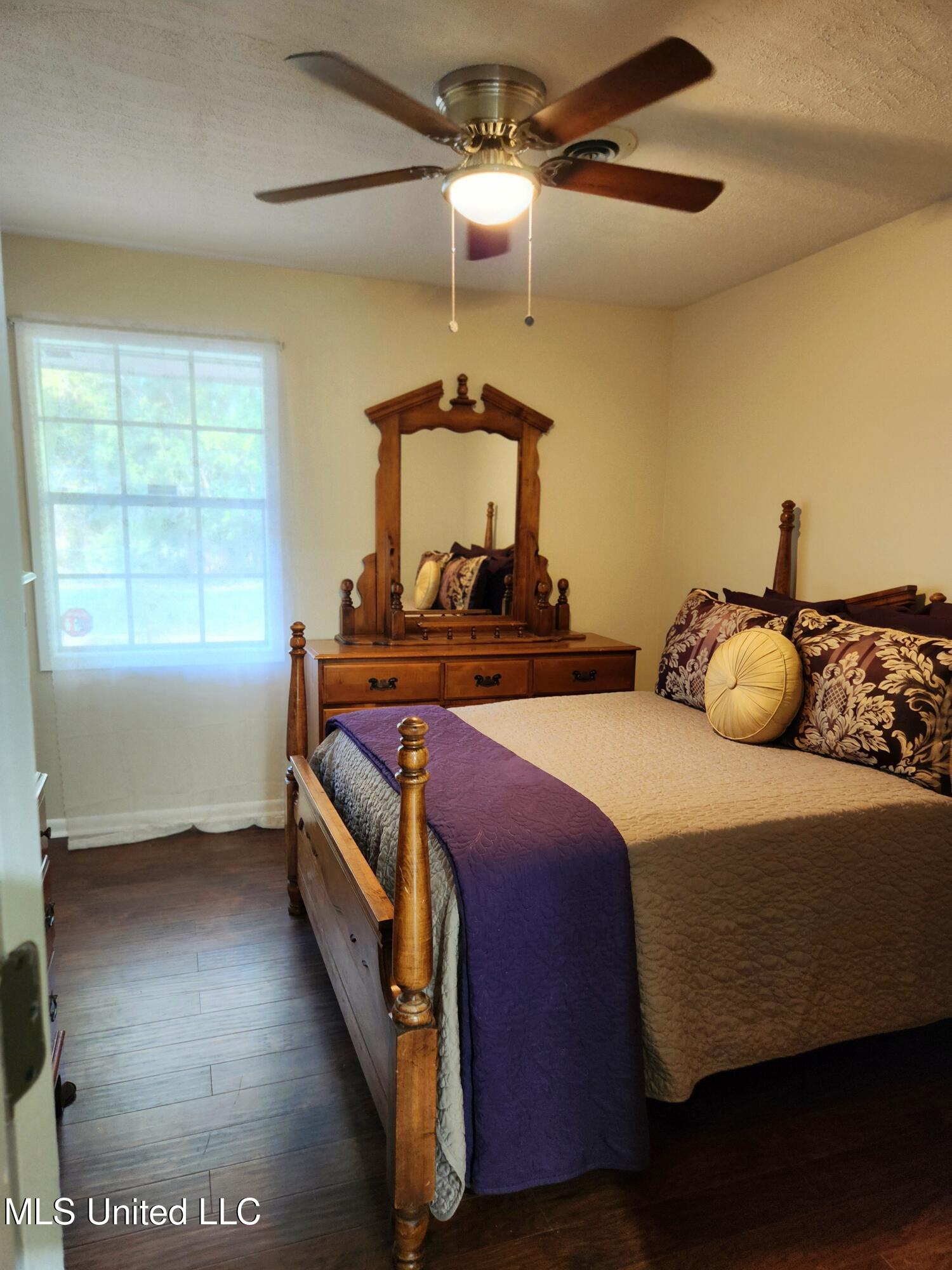 1234 Woodfield Drive