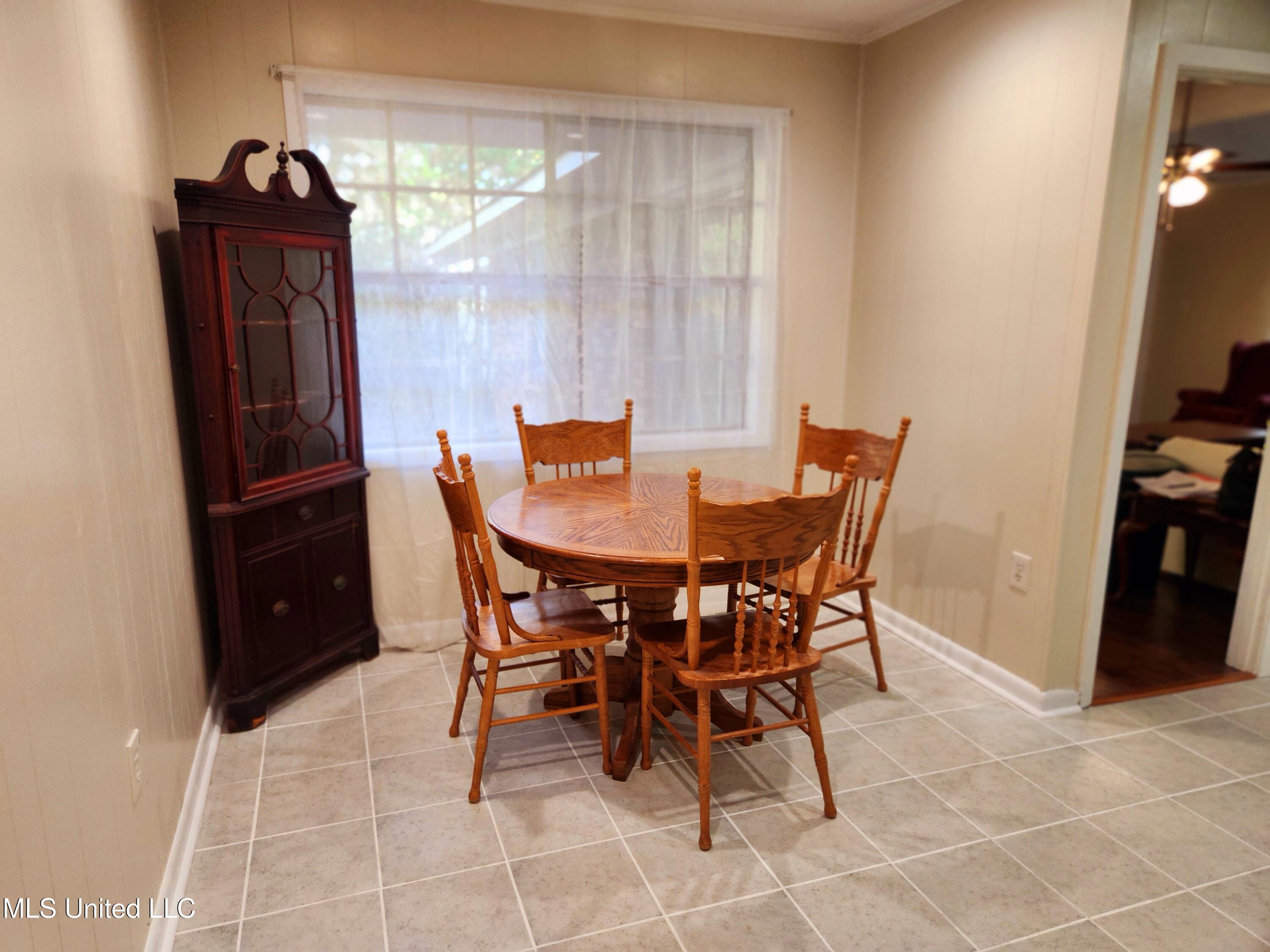 1234 Woodfield Drive