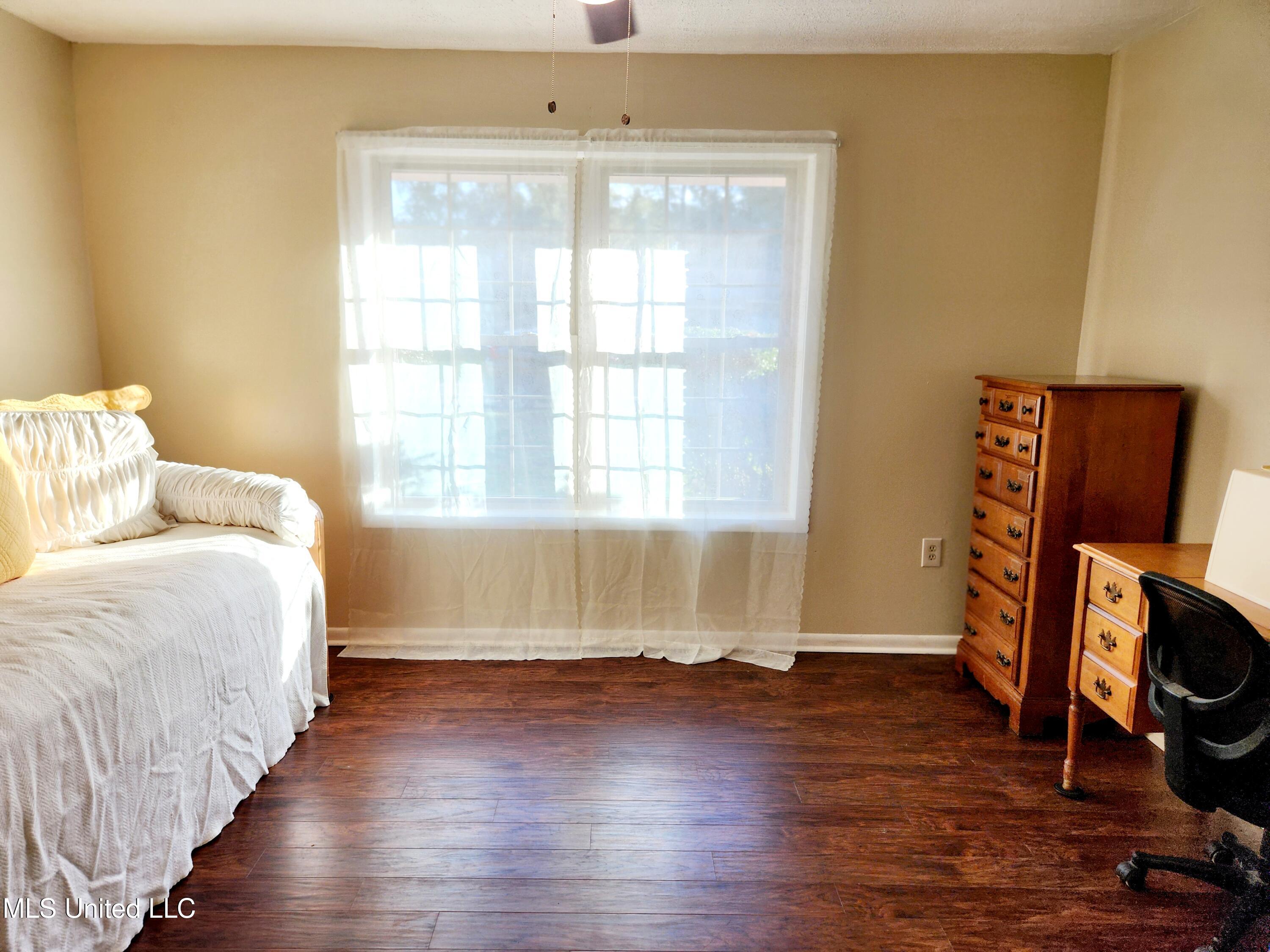 1234 Woodfield Drive