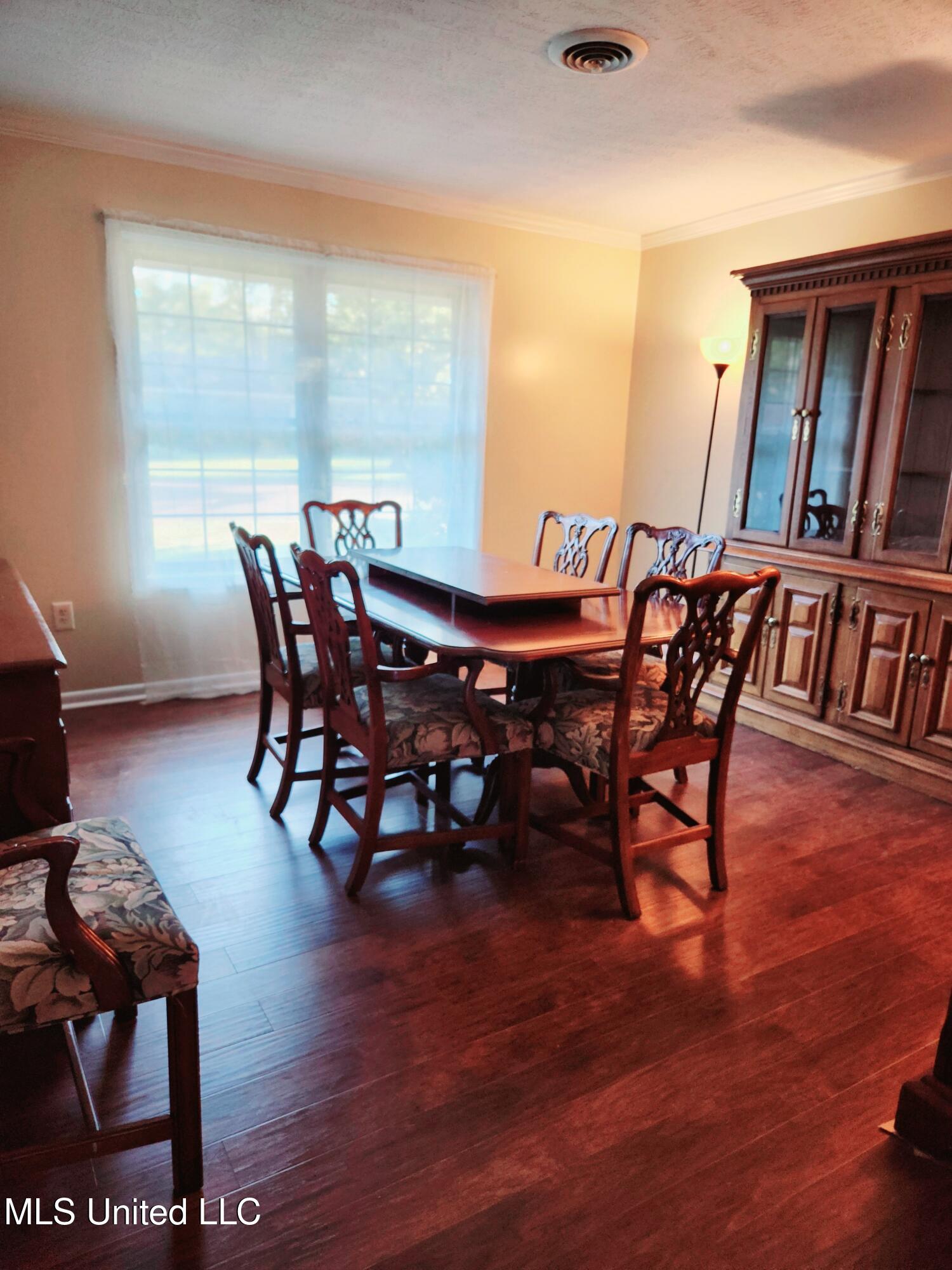 1234 Woodfield Drive