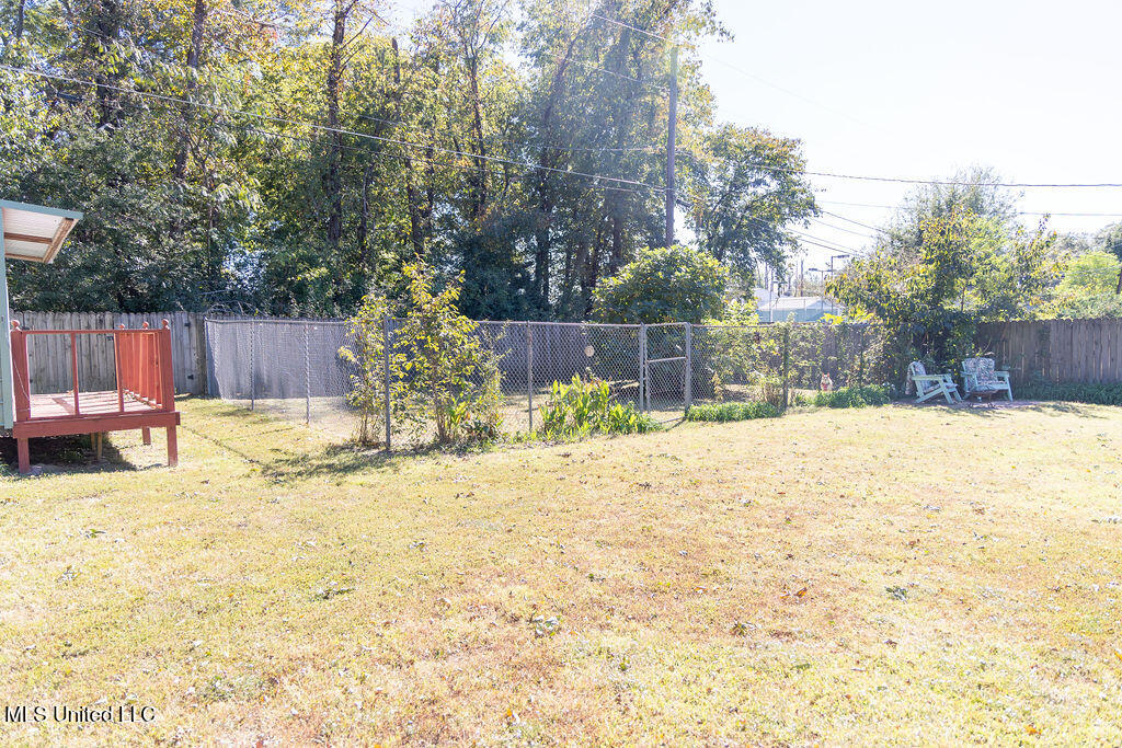 509 W West Jeff Davis Avenue