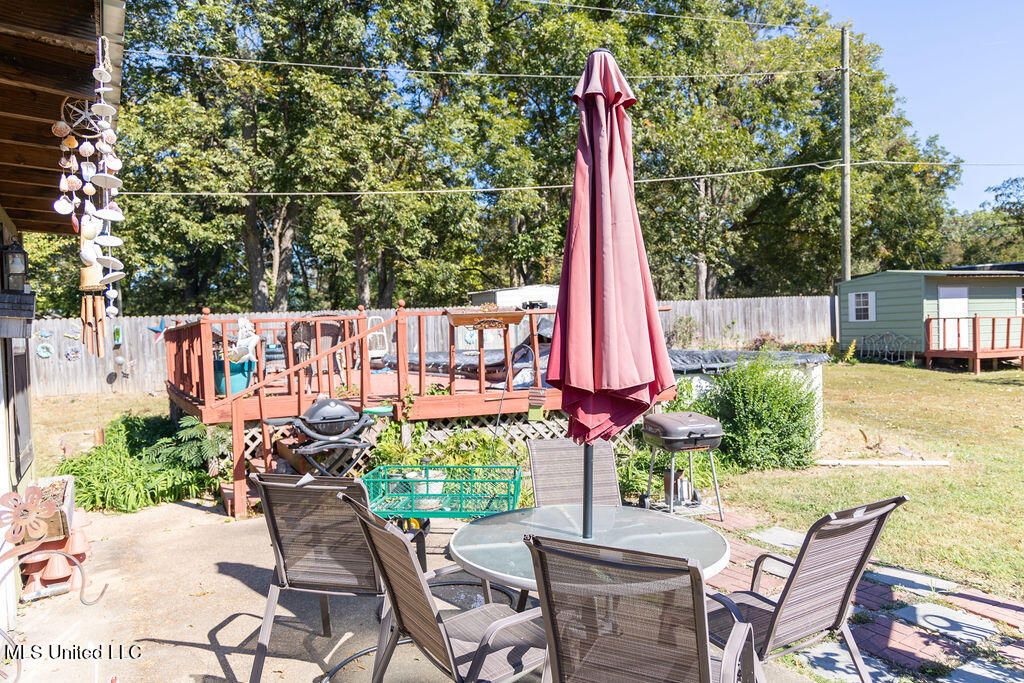 509 W West Jeff Davis Avenue