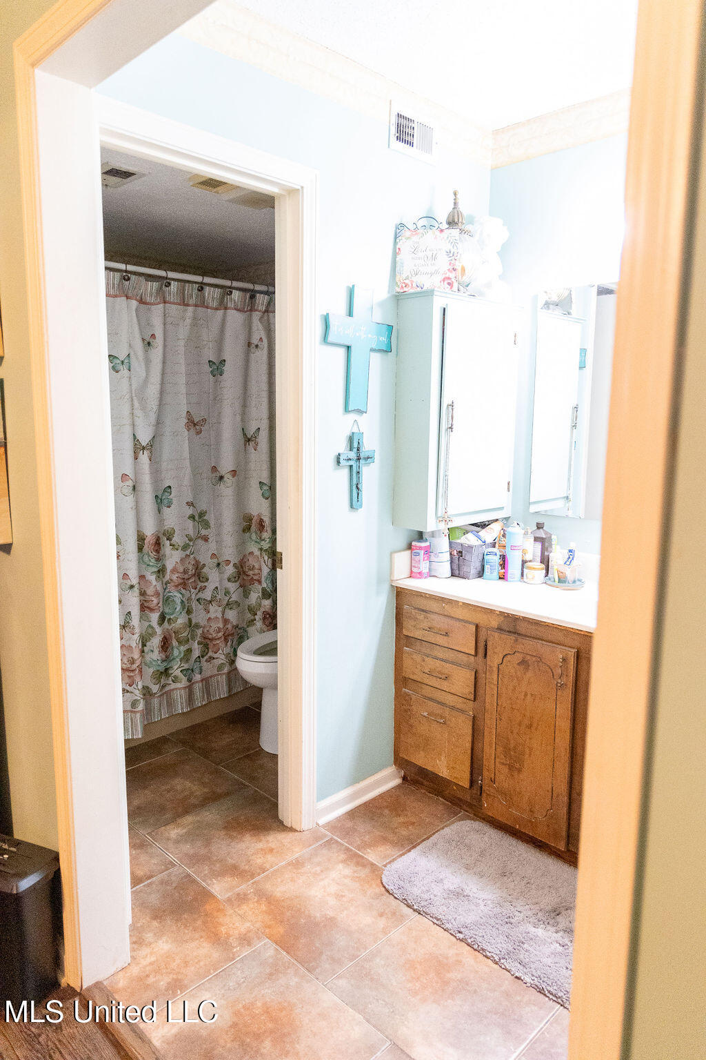 509 W West Jeff Davis Avenue