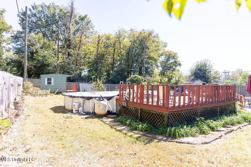 509 W West Jeff Davis Avenue