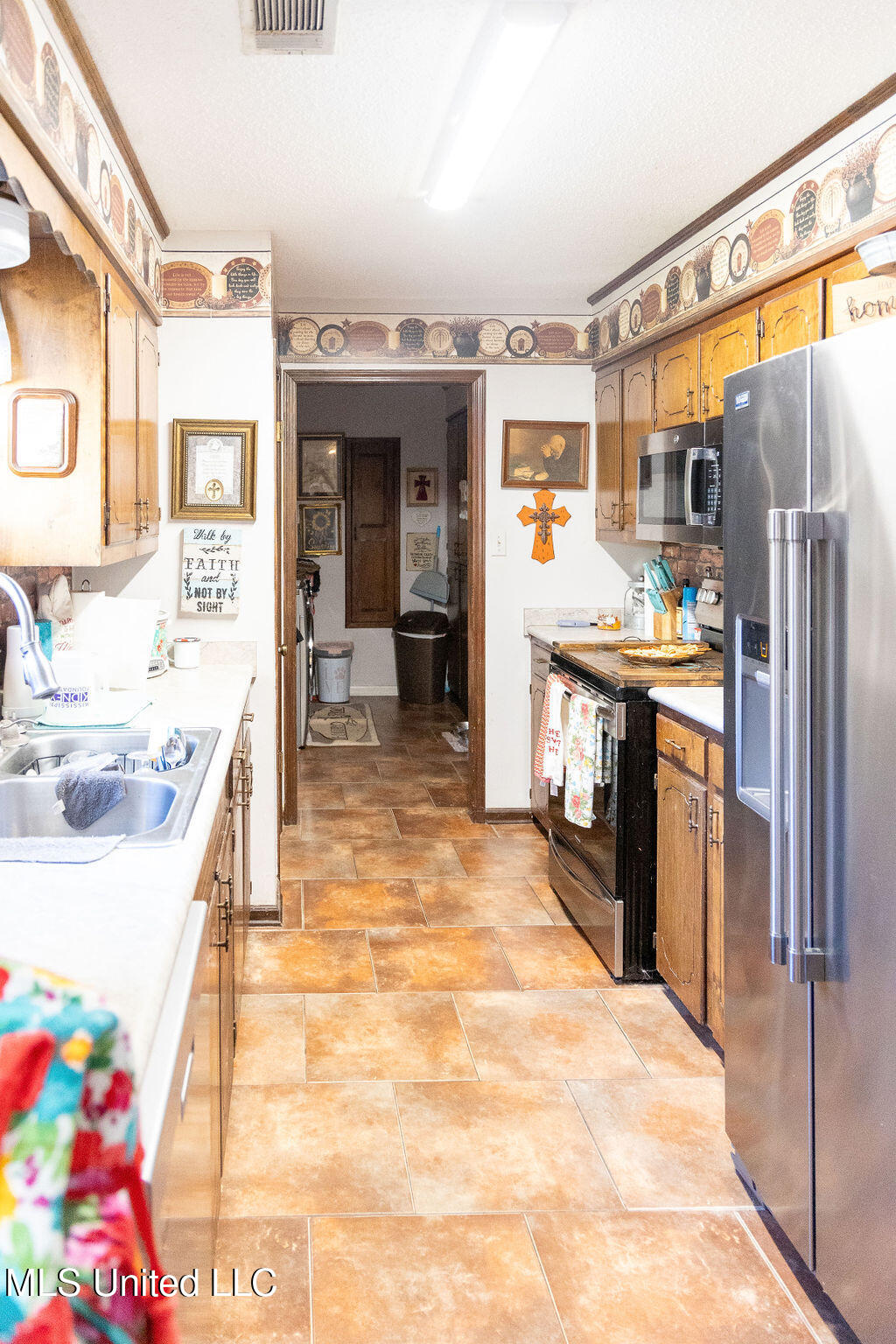 509 W West Jeff Davis Avenue