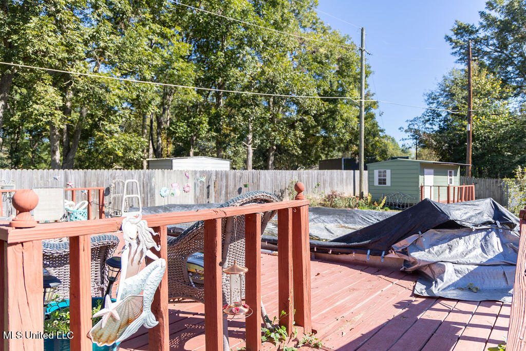 509 W West Jeff Davis Avenue