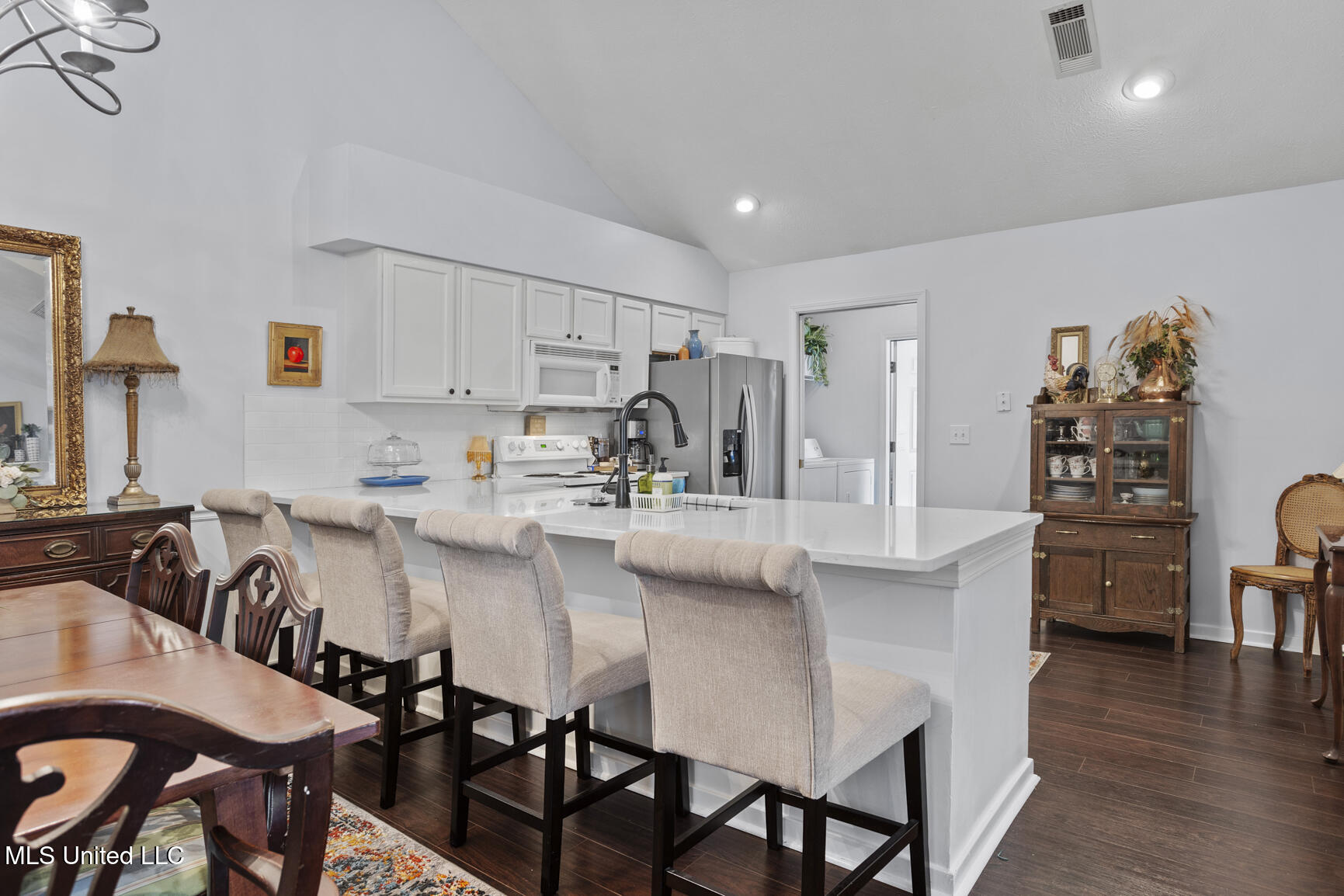 1125 Gerrits Landing