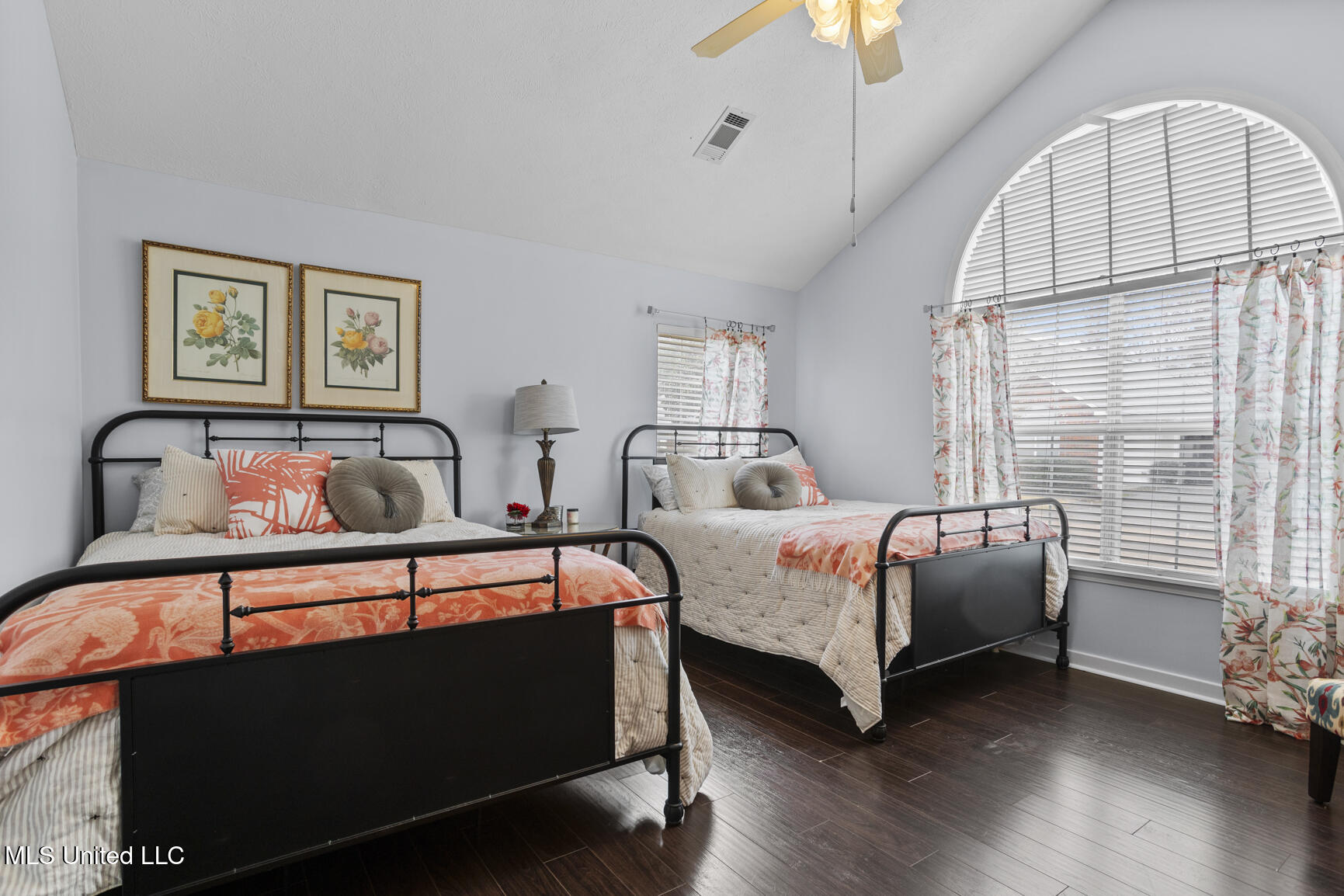 1125 Gerrits Landing