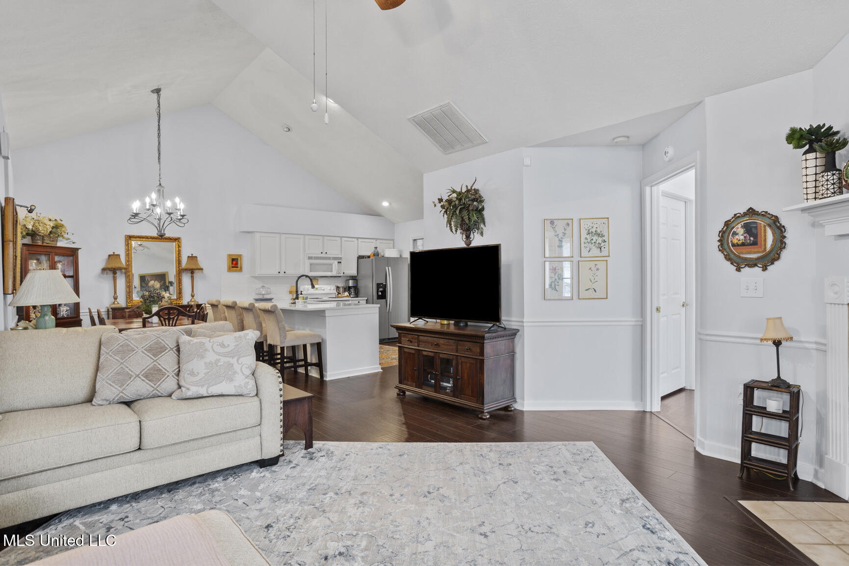 1125 Gerrits Landing