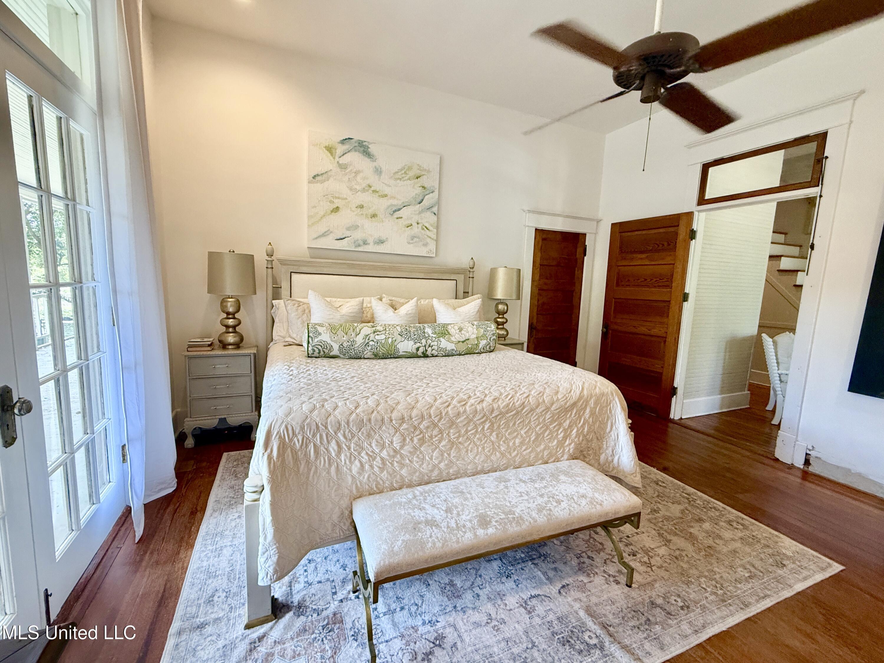 101 E East President