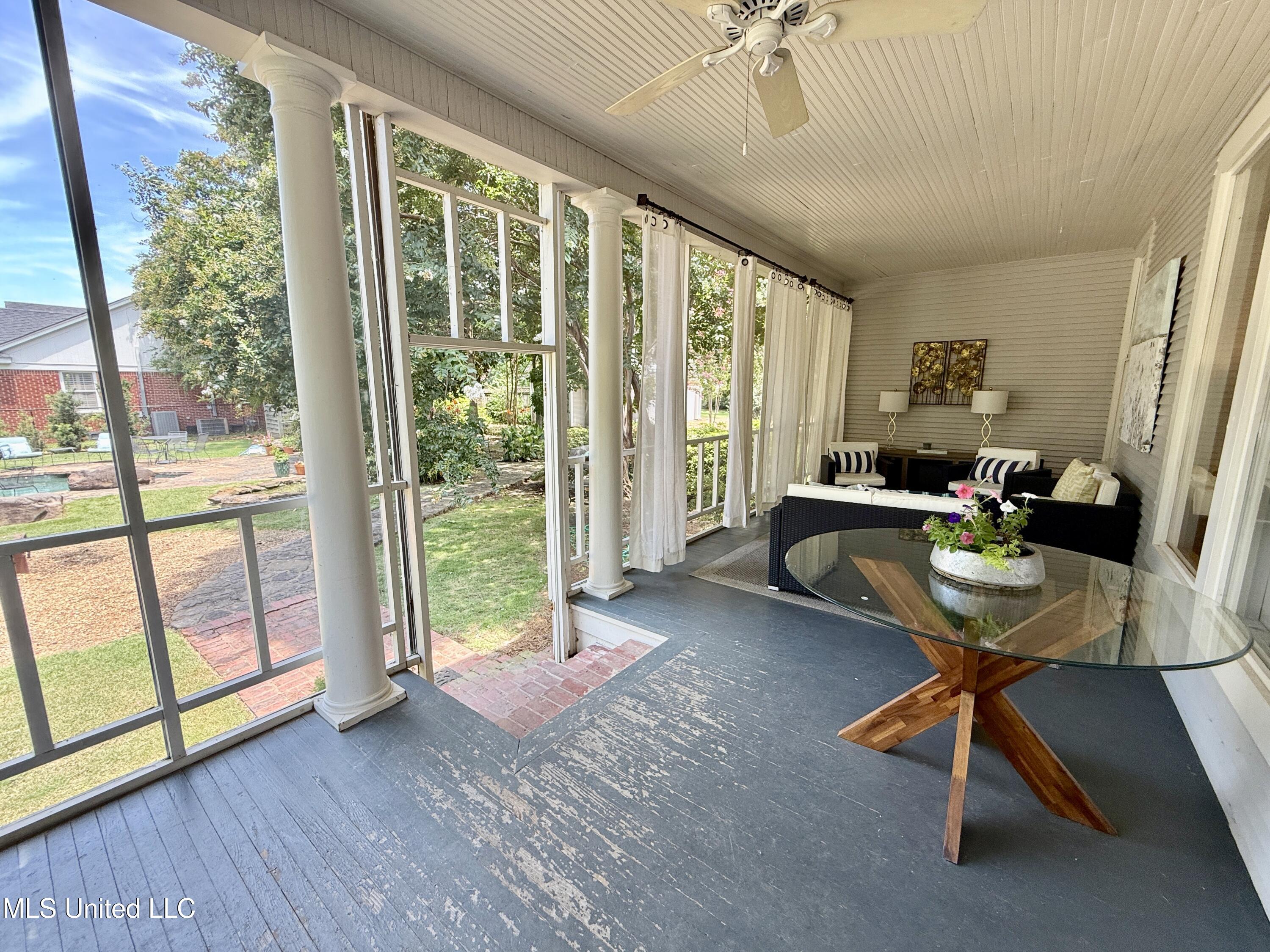 101 E East President