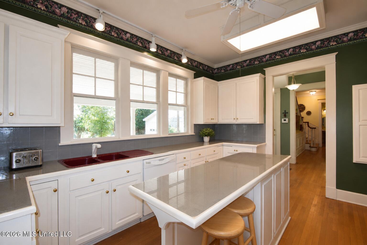 1211 River Road