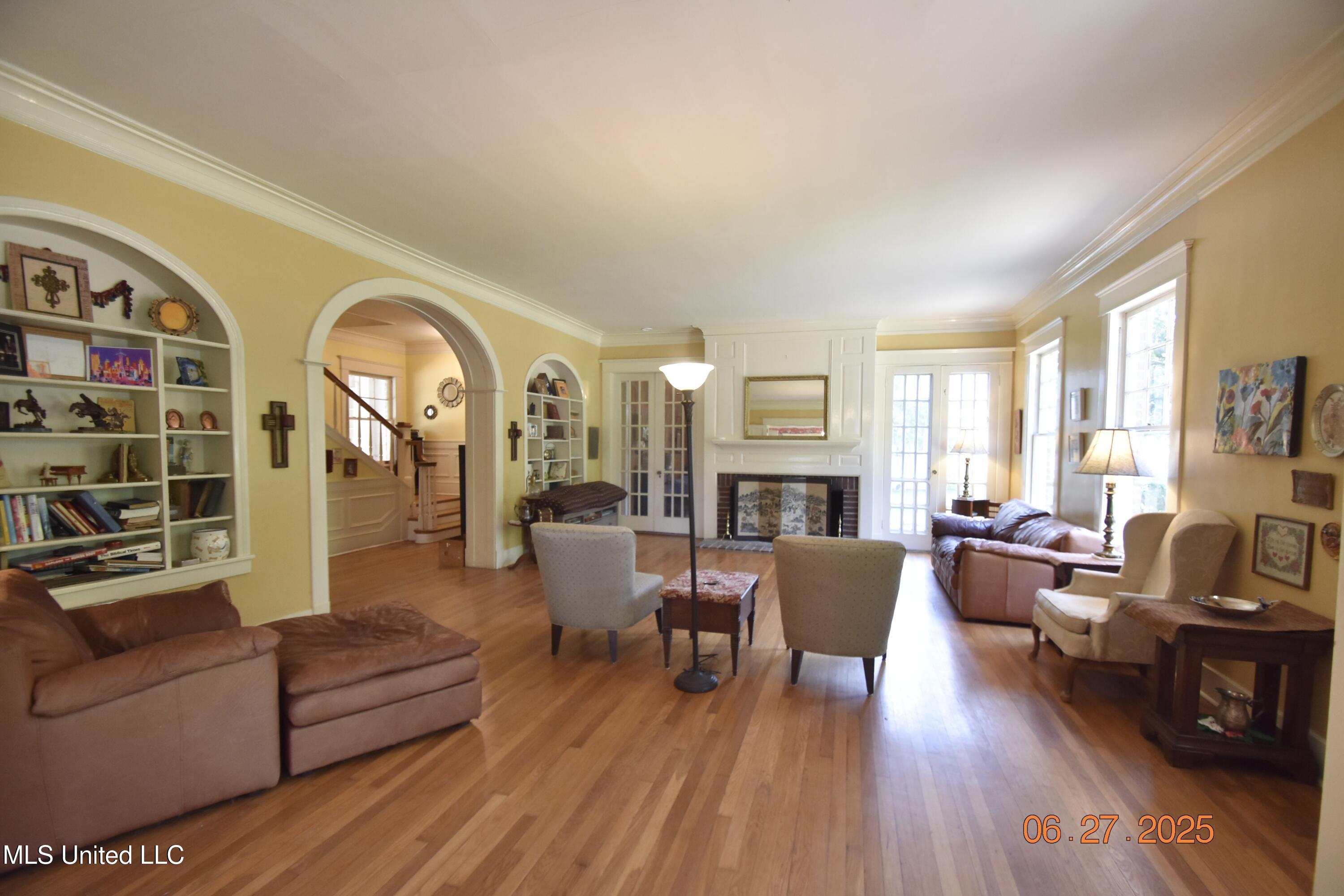 1211 River Road